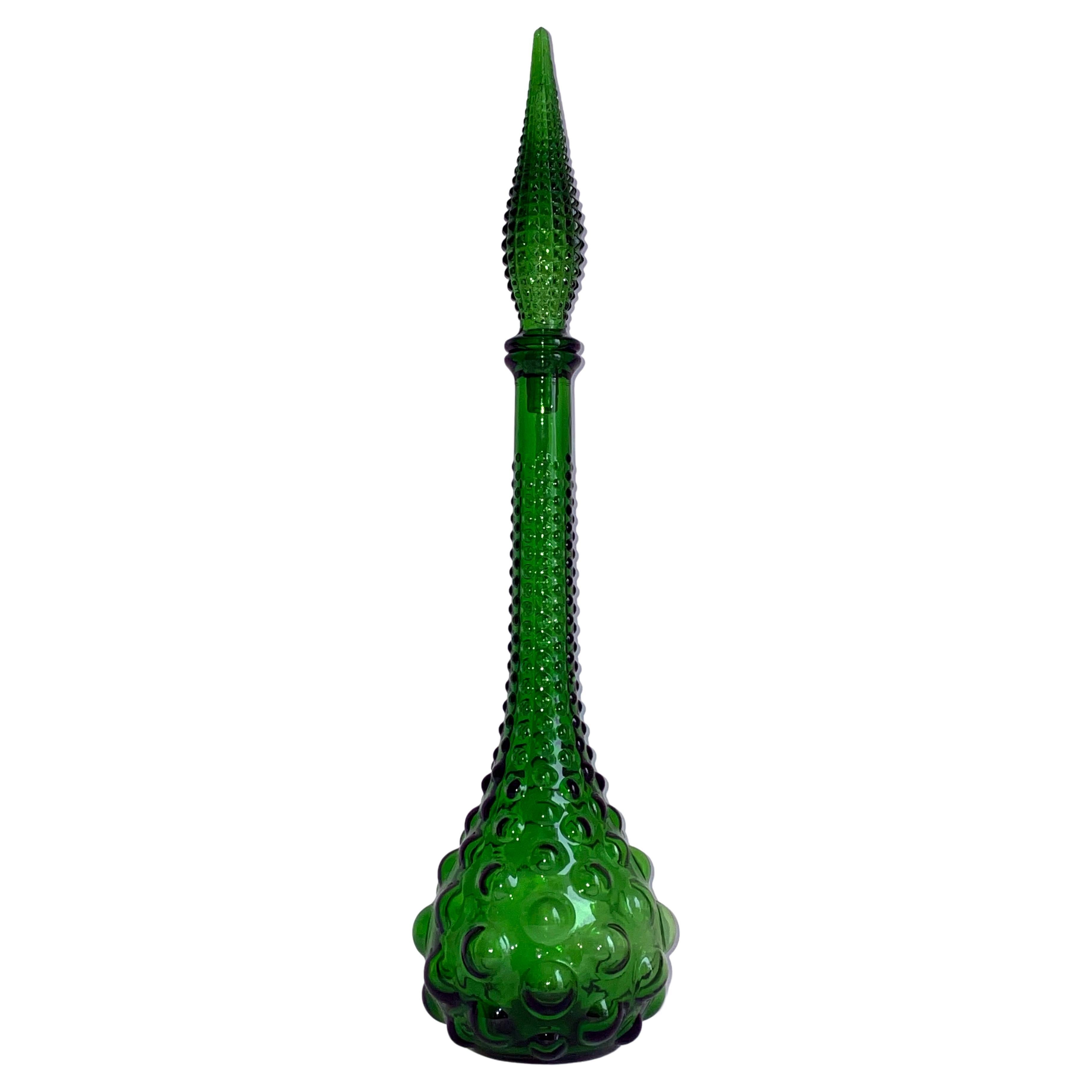 Decantador alto de vidrio artístico Empoli verde esmeralda, años 60
