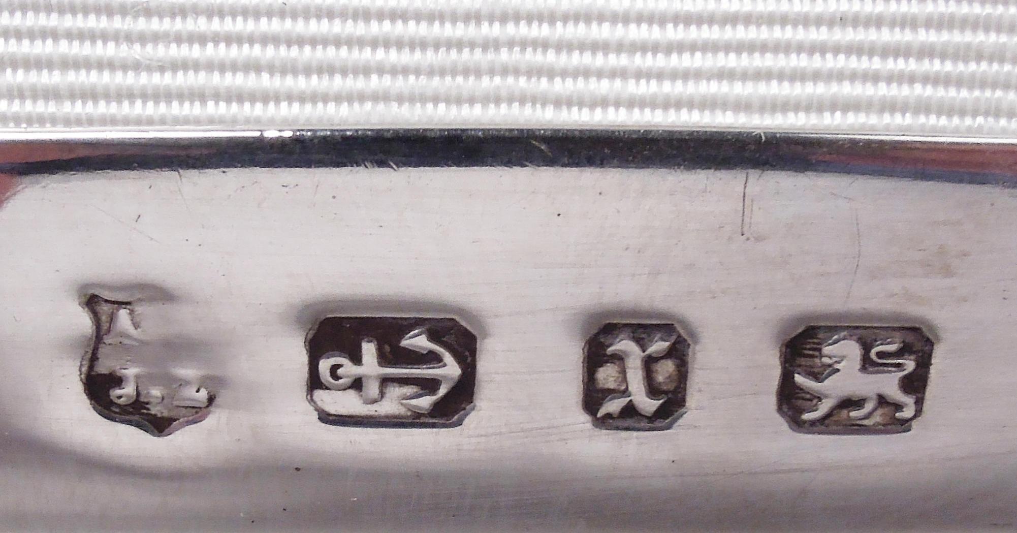 Argento 925 Cornice alta inglese vittoriana classica in argento sterling 1897 in vendita