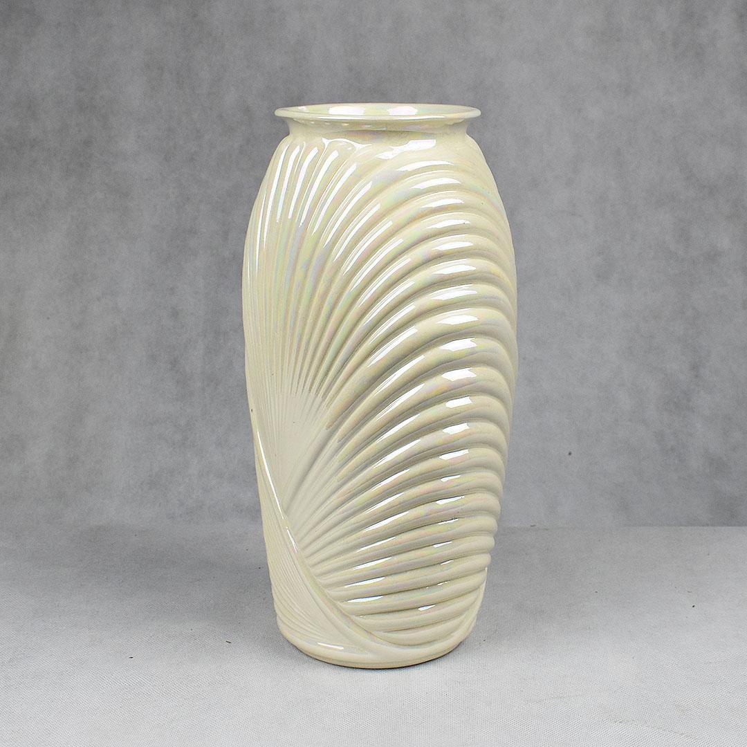 art deco vase shapes