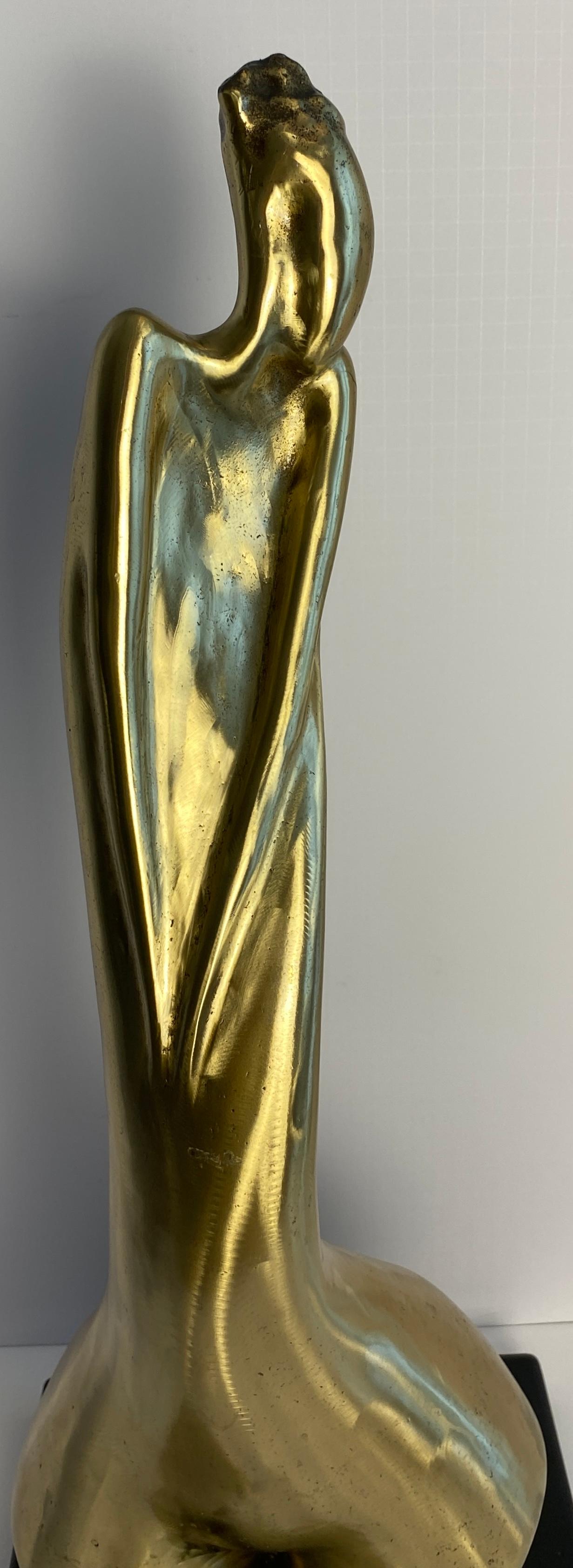 Scultura figurativa alta in bronzo attribuita ad Aharon Bezalel, Donna nuda surrealista in vendita 2