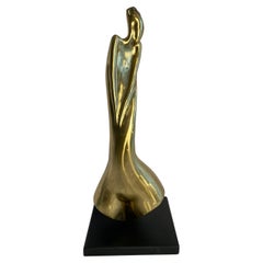 Escultura alta figurativa de bronce atr. de Aharon Bezalel, Mujer desnuda surrealista