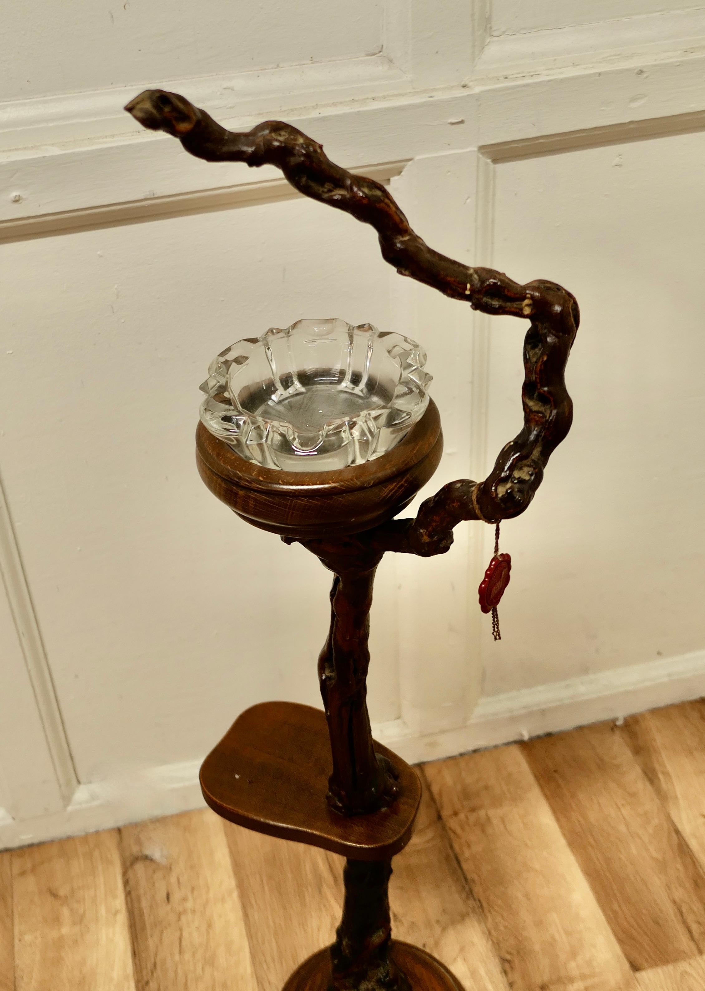 Tall Floor Standing Brier Ash Tray, by Philippe Fulon In Good Condition For Sale In Chillerton, Isle of Wight