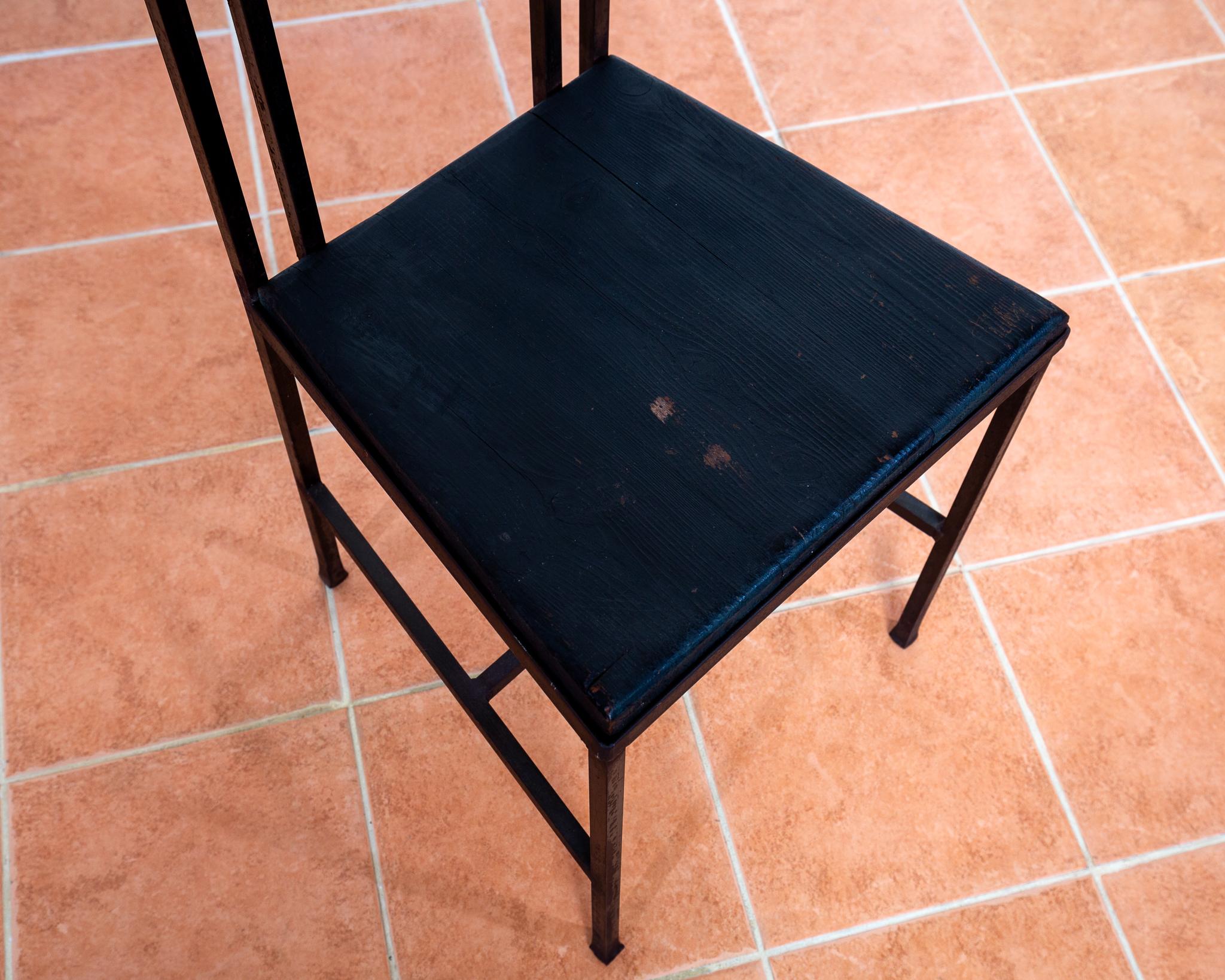 Großer geschmiedeter Statement-Stuhl, handwerklicher Thronsessel, minimalistisch, schmiedeeiserner Brutalismus im Angebot 7