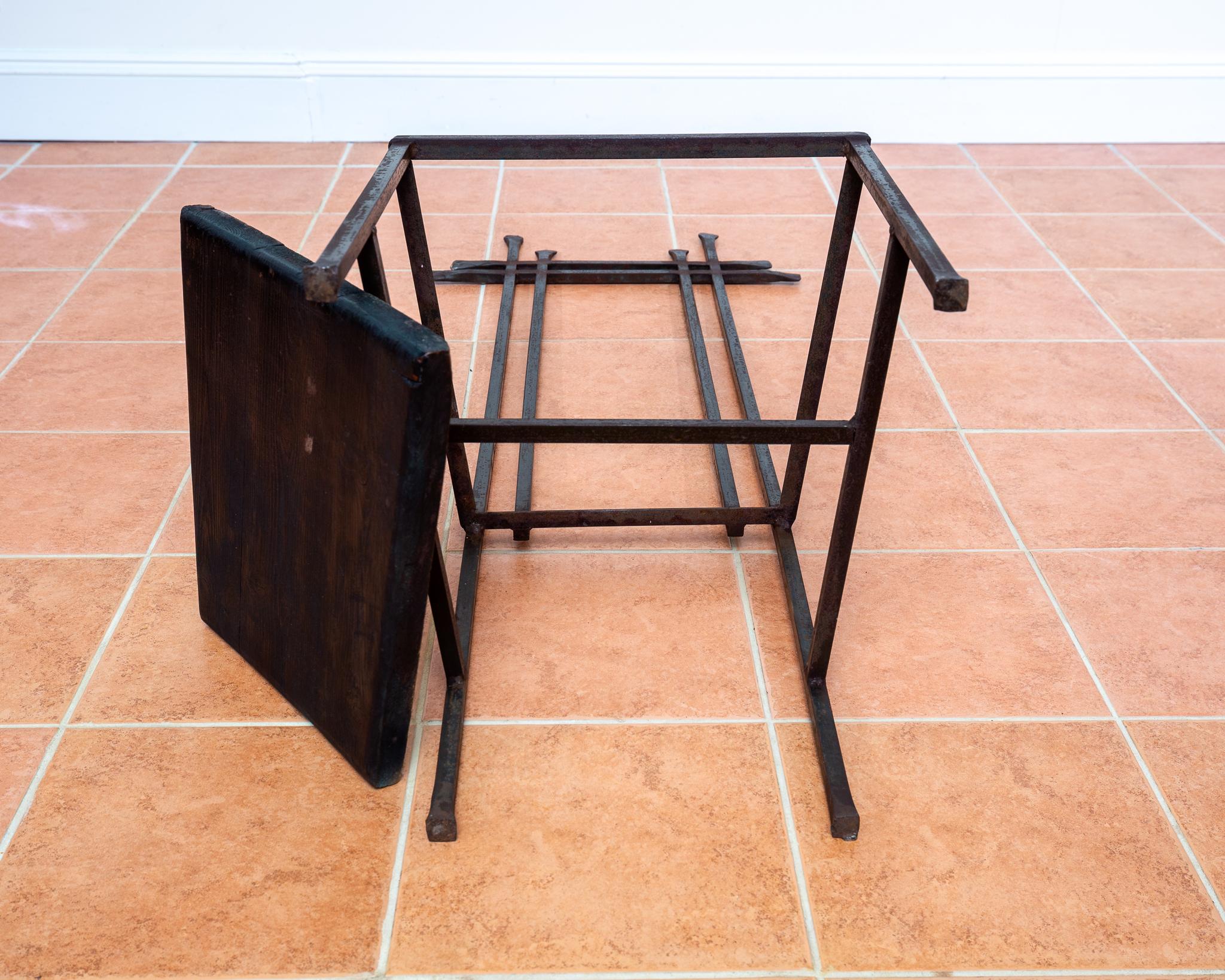 Großer geschmiedeter Statement-Stuhl, handwerklicher Thronsessel, minimalistisch, schmiedeeiserner Brutalismus im Angebot 12