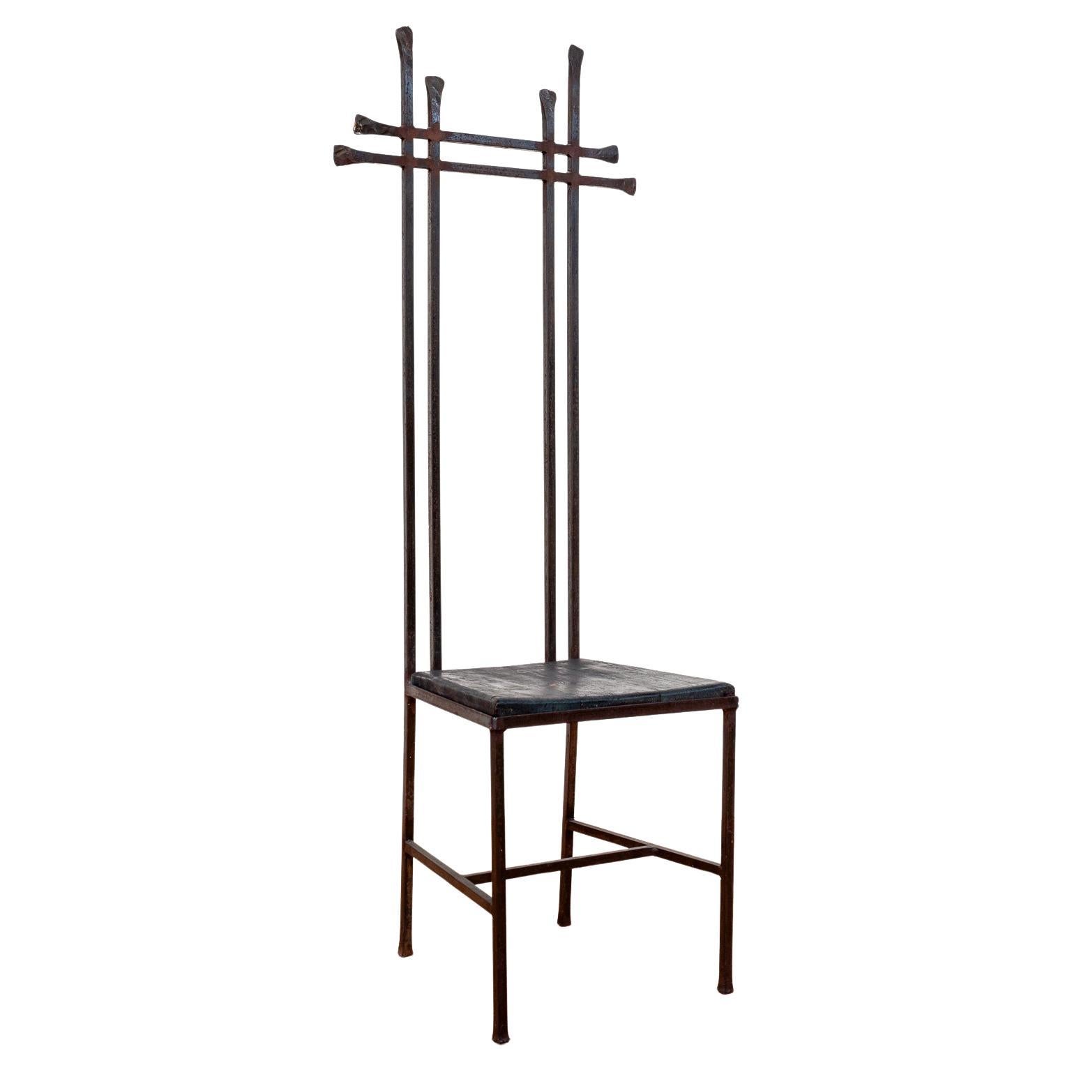 Grande chaise d'exception forgée trône artisanal minimaliste brutaliste en fer forgé