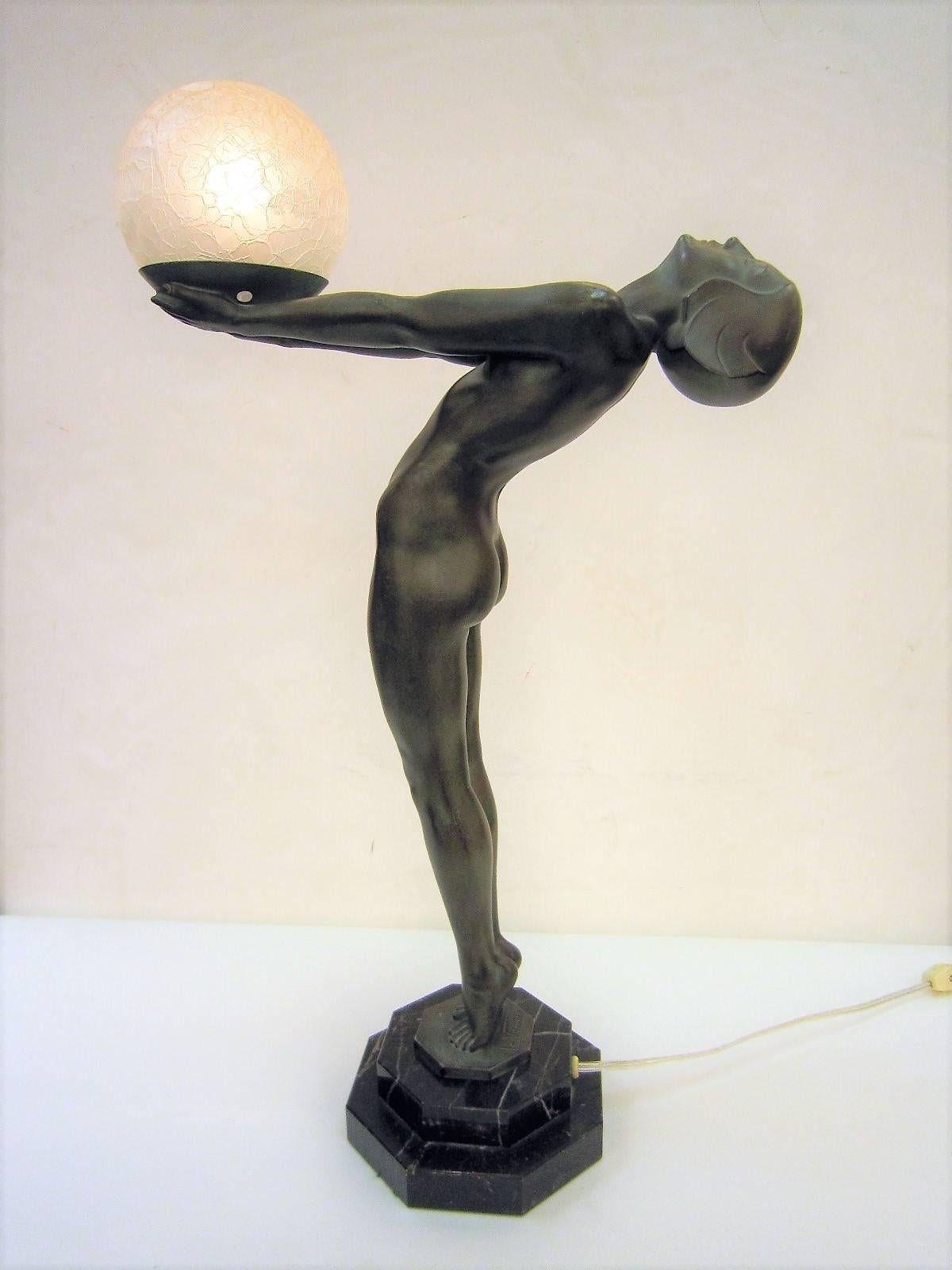 Art Deco sculptural table lamp 