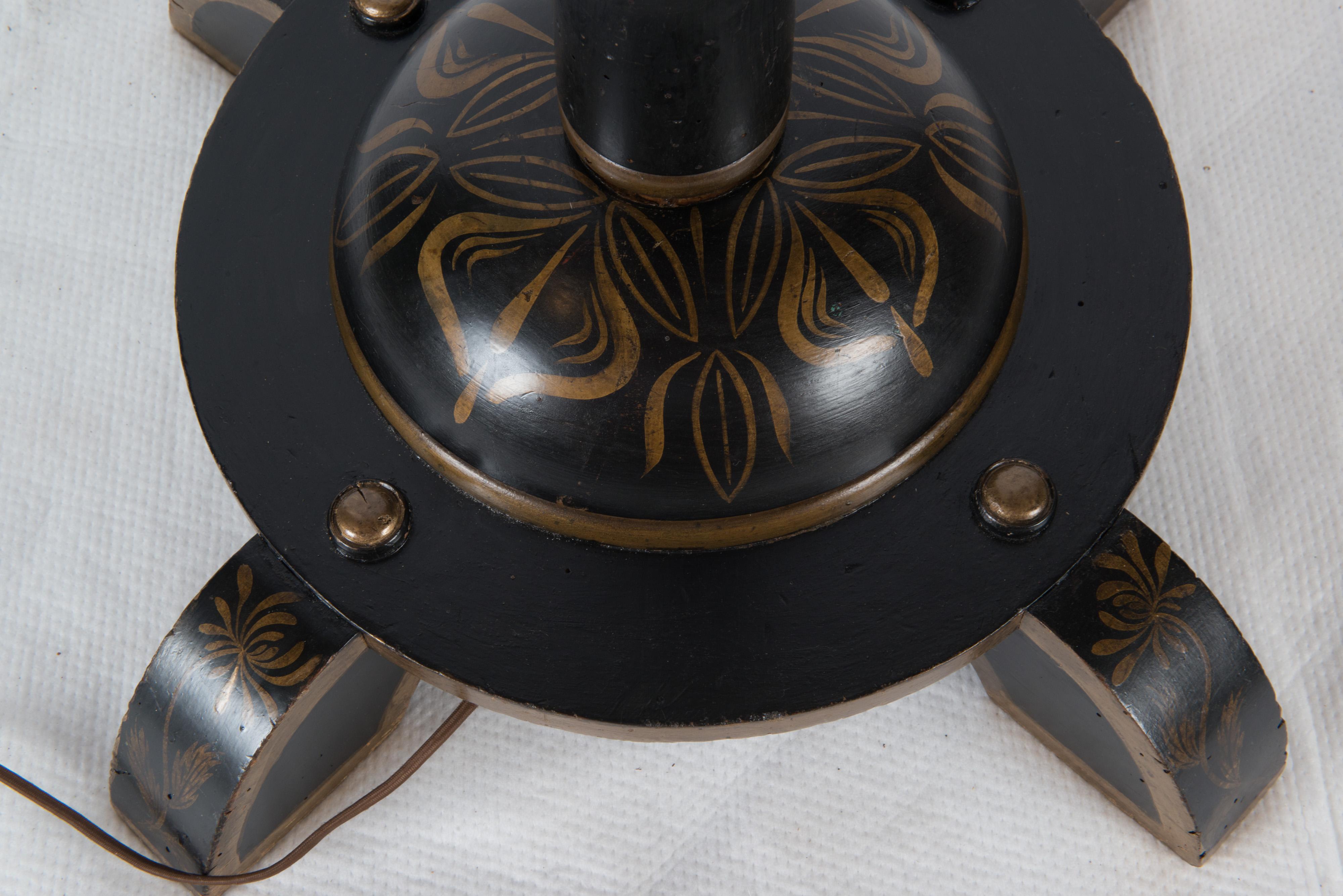 Grand lampadaire français de style chinoiserie noire en vente 6