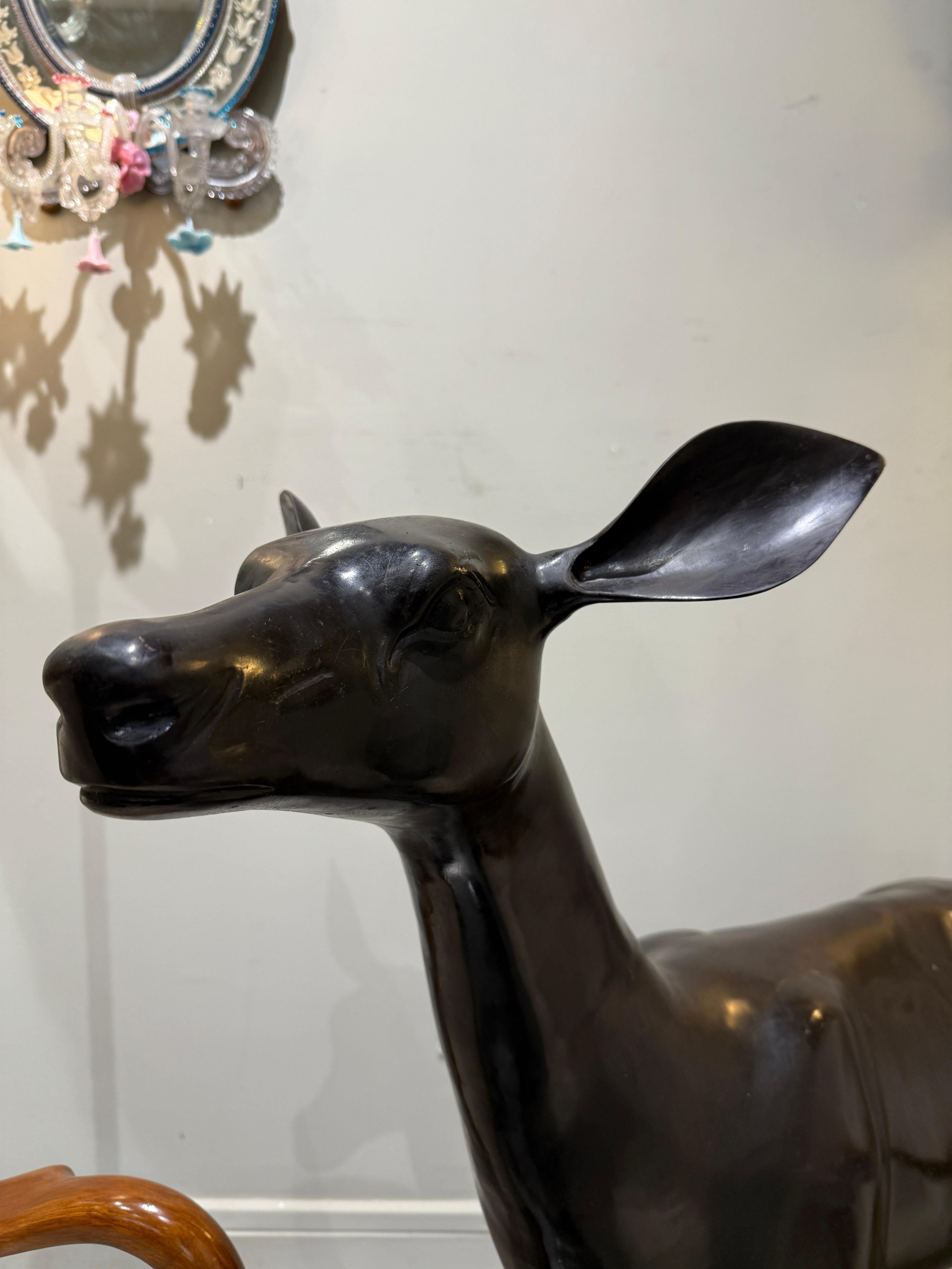 Un cervo alto in bronzo del 1960 circa
Molto decorativo 
Altezza 110 cm 