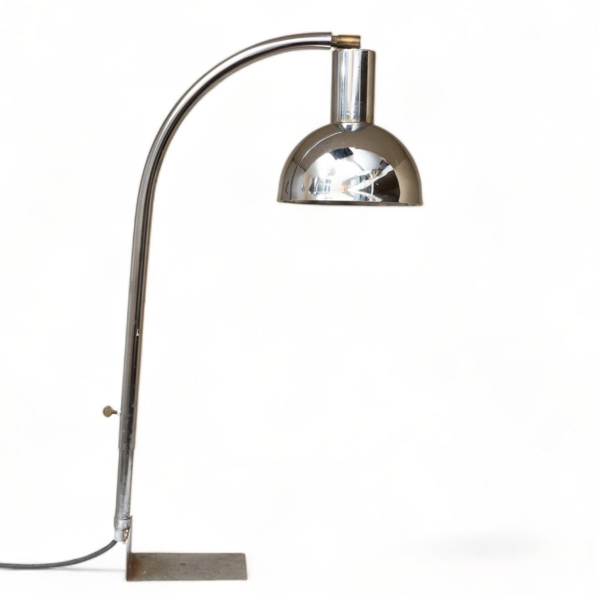 Tall French Chrome-Plated Steel Desk Lamp, Circa 1950 In Good Condition For Sale In Hudson, NY