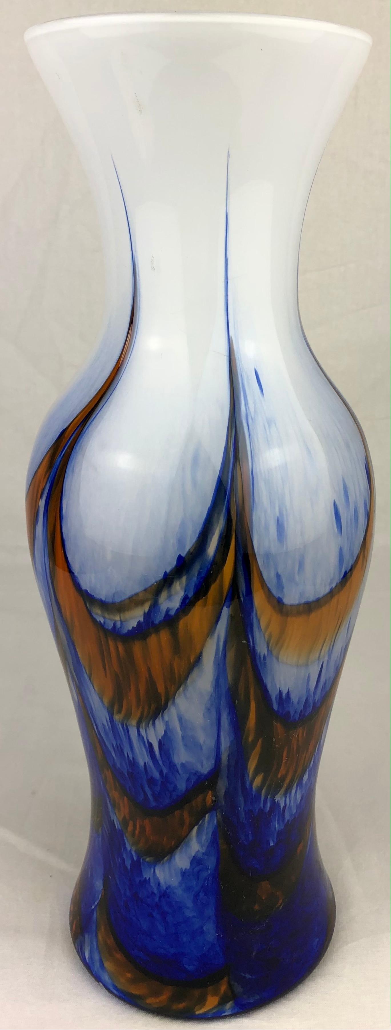 Tall French Midcentury Art Glass Vase Attributed to Schneider Glassworks In Good Condition For Sale In Miami, FL