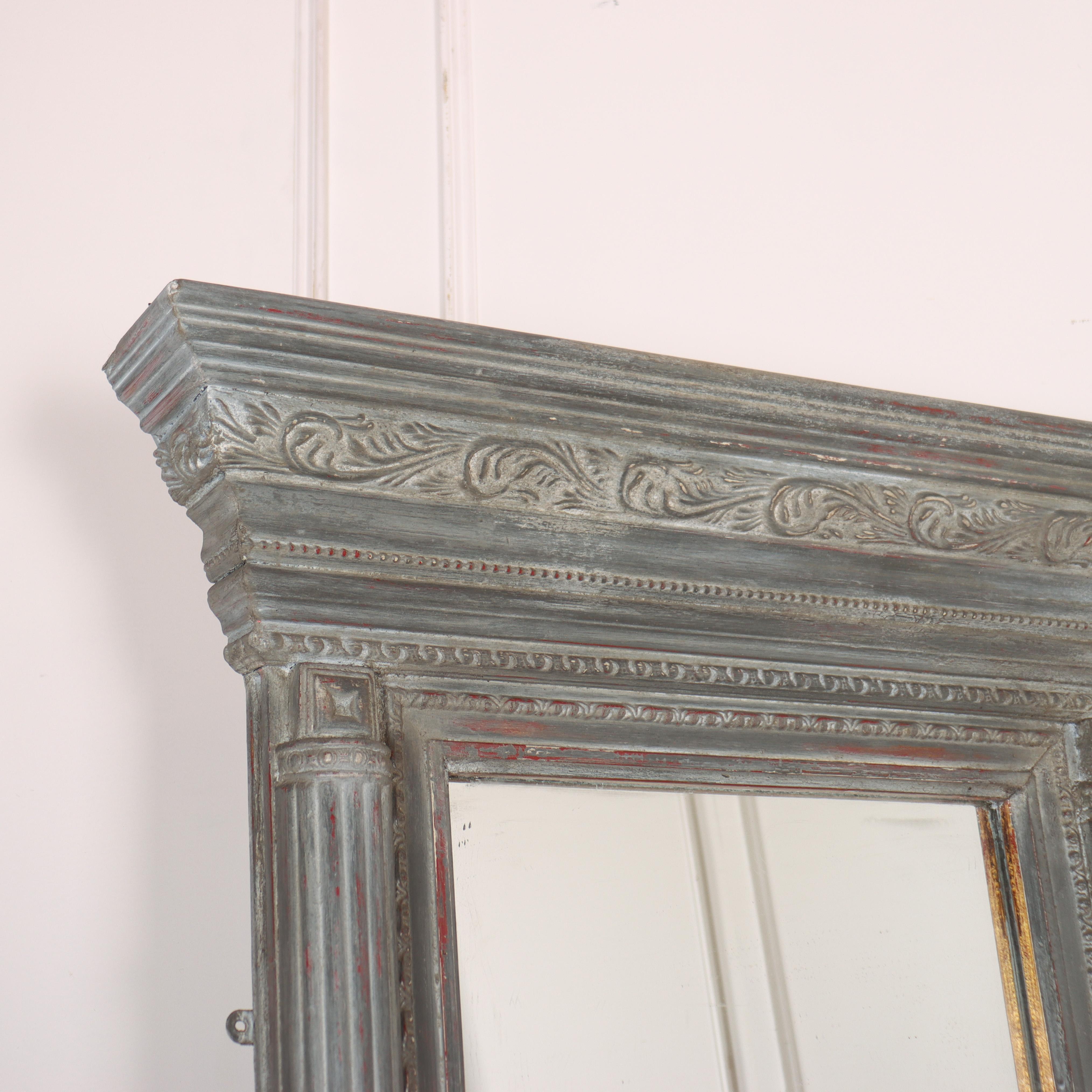 Grand miroir de coiffeuse en pin peint des années 1920.


Référence interne : H


Code : 8879

Dimensions :
W: 35