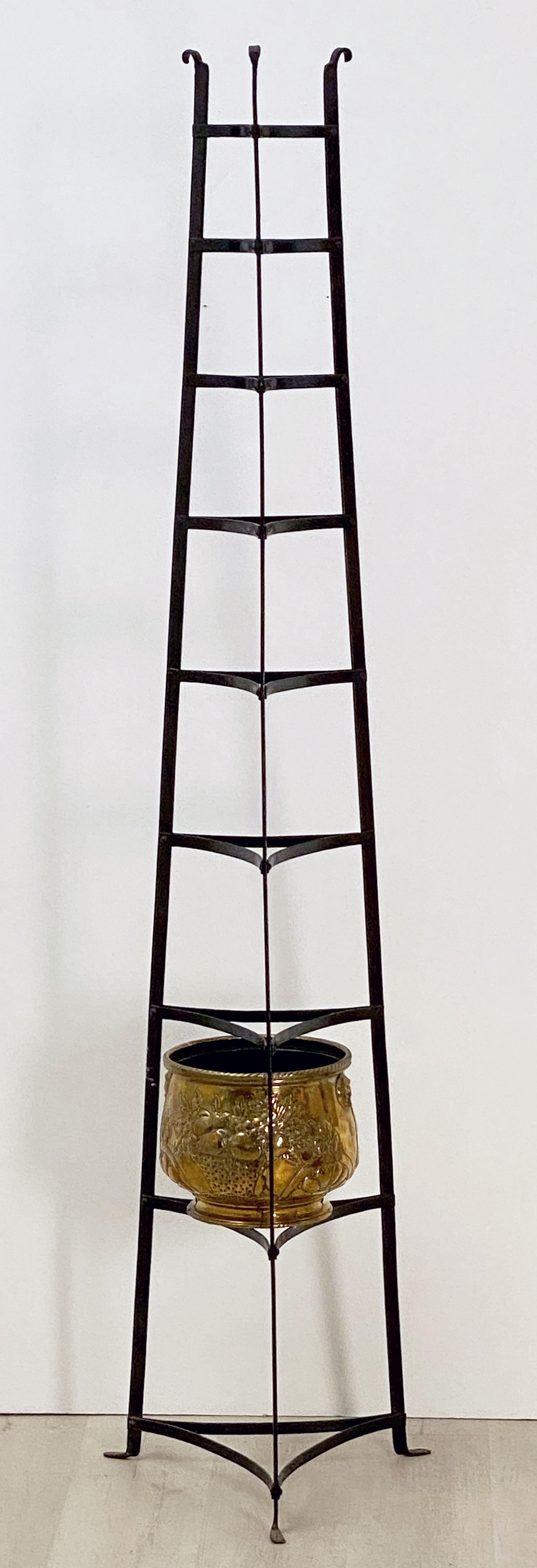 Metal Tall French Pan or Pot Stand of Wrought Iron 'H 71'