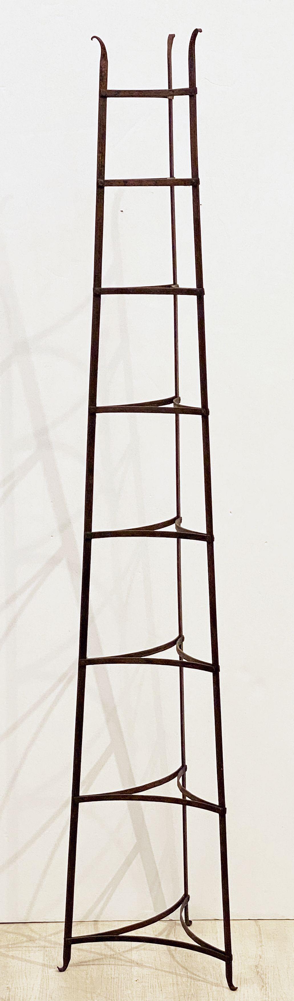Tall French Pan or Pot Stand of Wrought Iron In Good Condition In Austin, TX