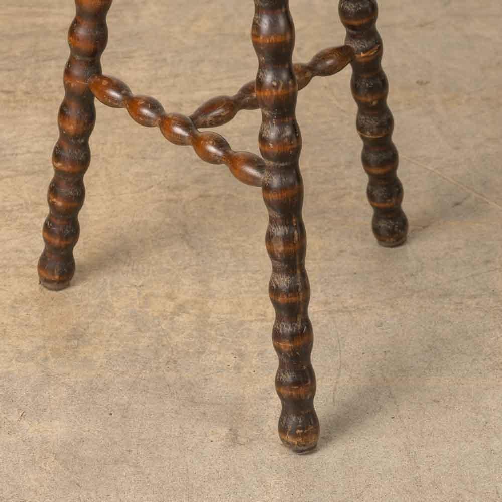 Sgabello francese alto a treppiede in Wood in vendita 4