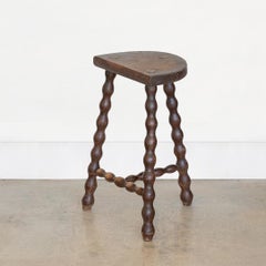 Grand tabouret tripode en bois français