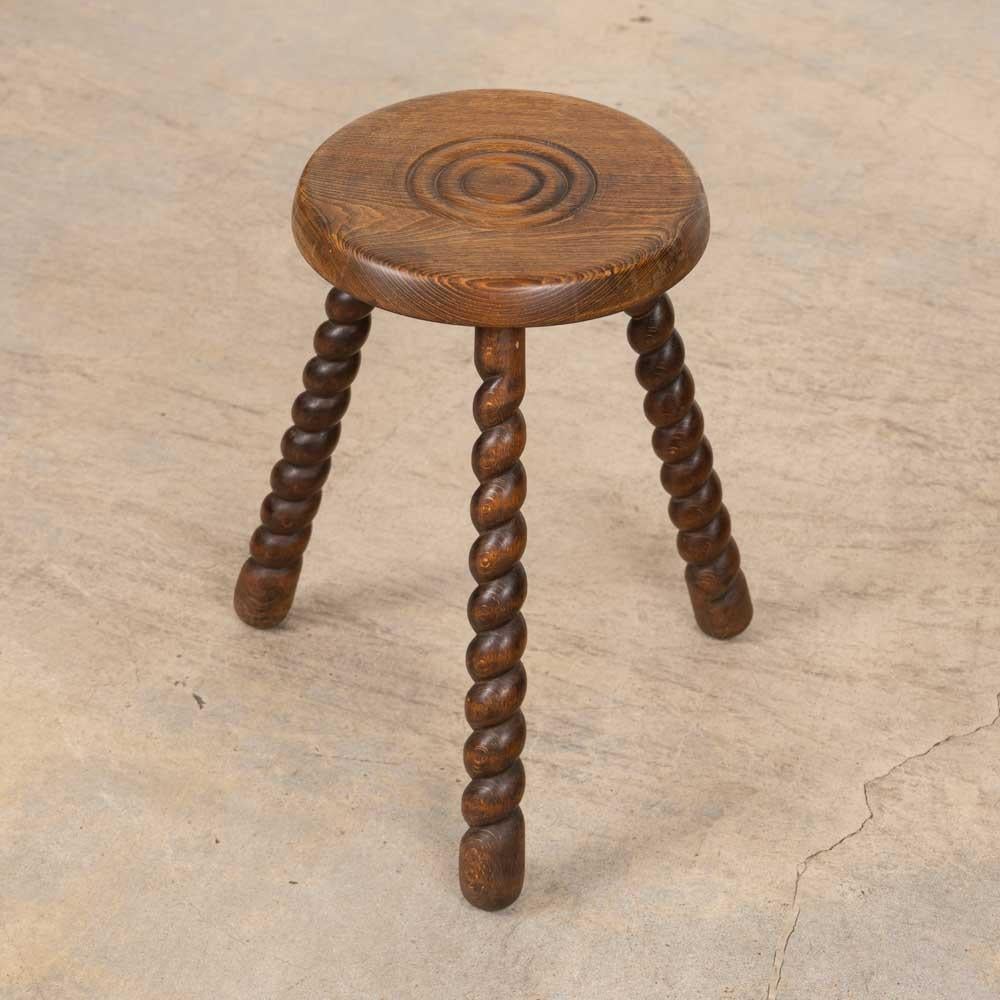 Bois Tall French Wood Tripod Stool en vente