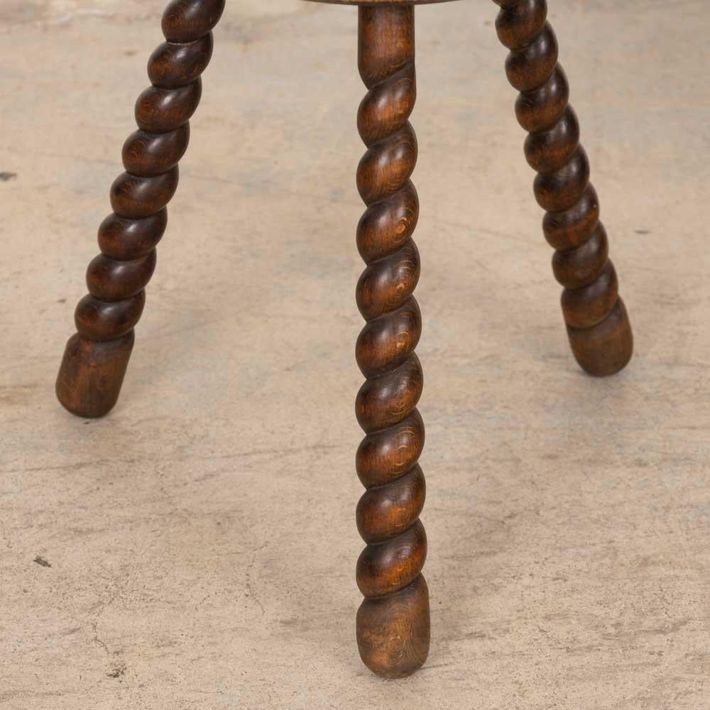 Tall French Wood Tripod Stool en vente 3