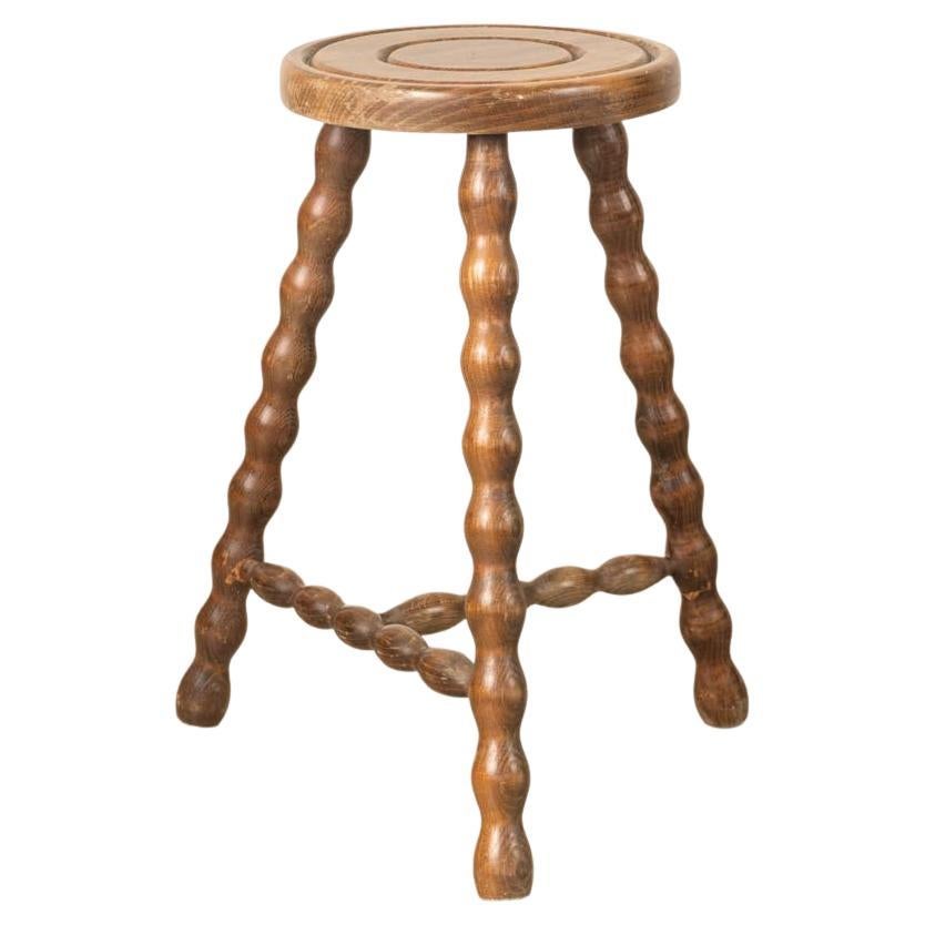Grand tabouret tripode en bois français
