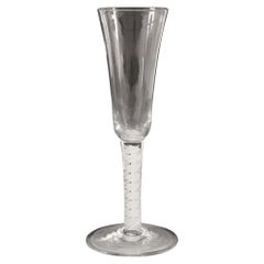 Großes georgianisches einreihiges undurchsichtiges Twist Ale Glas um 1760