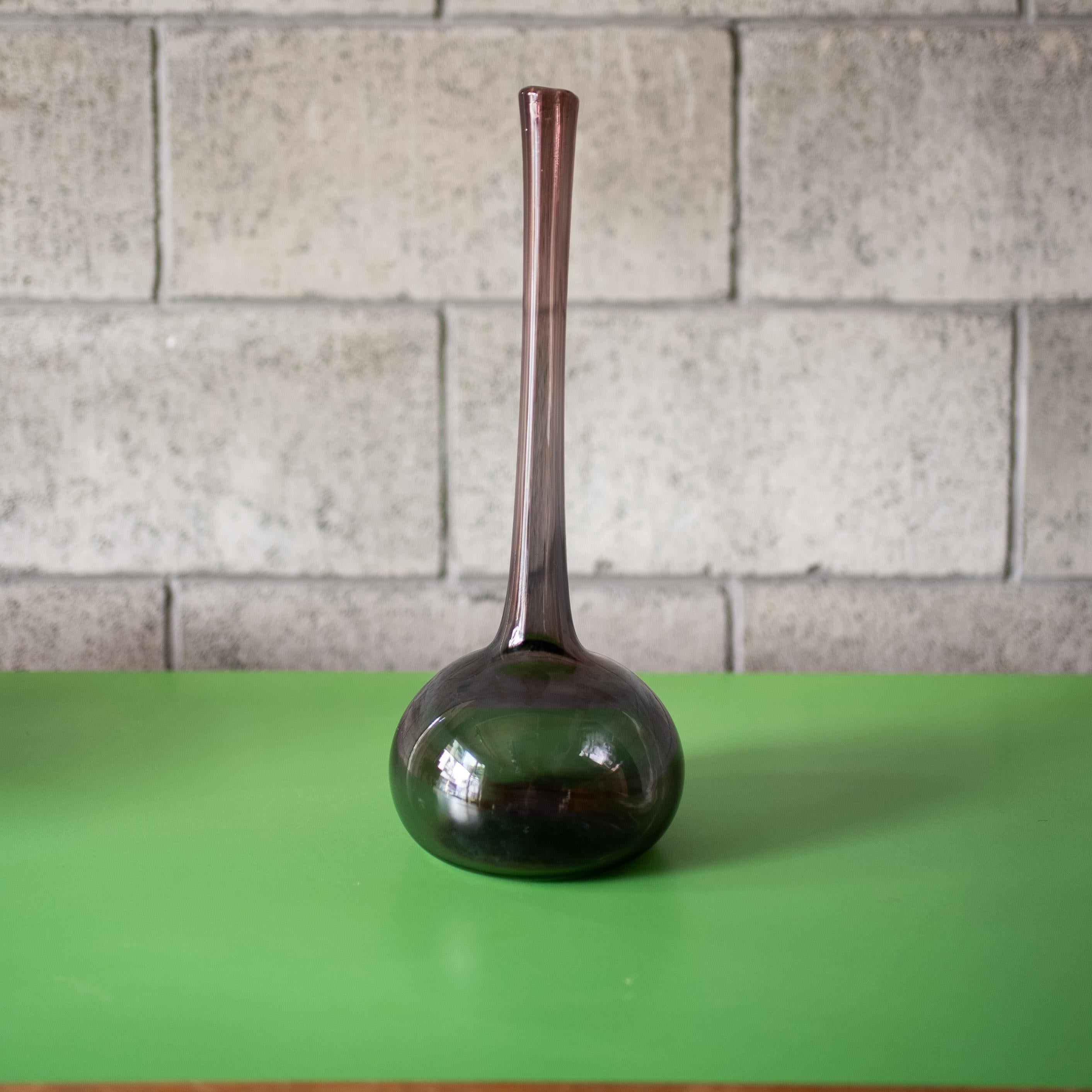 Tall Glass Vase by Claude Morin, France, 1970s For Sale 3