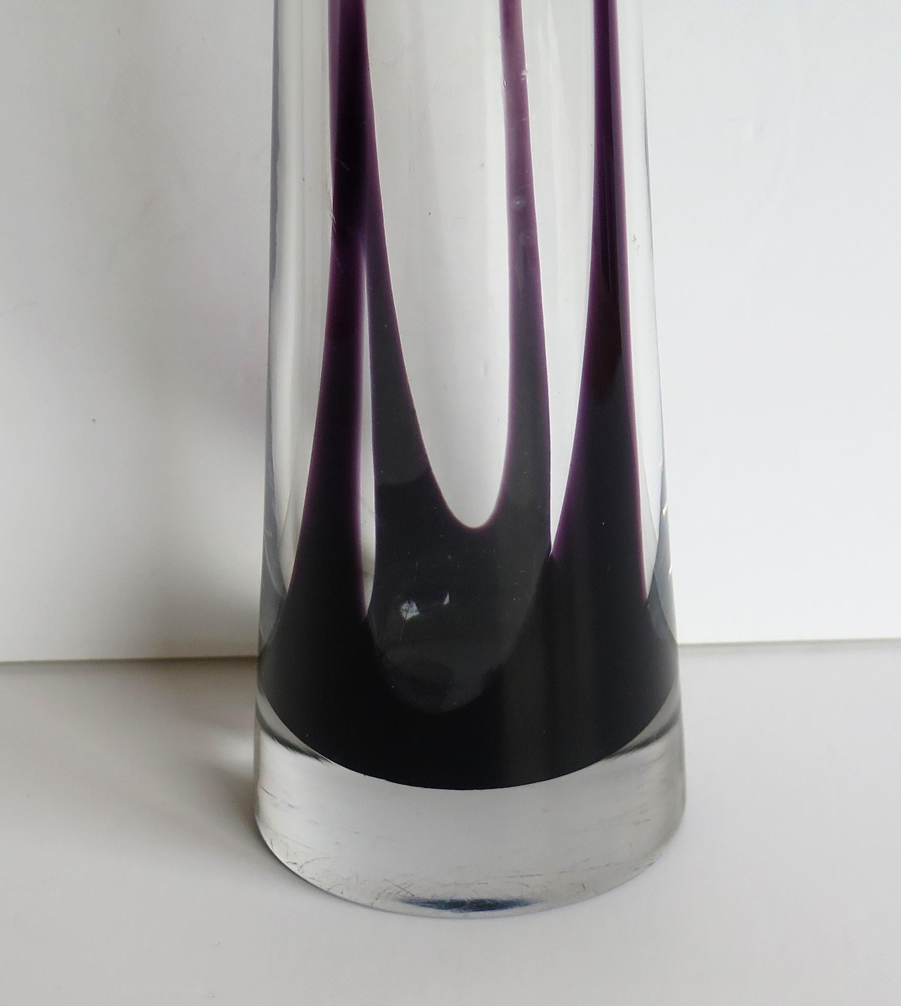 Tall Glass Sommerso Vase by Vicke Lindstrand for Kosta Glass, Sweden Circa 1960 For Sale 10