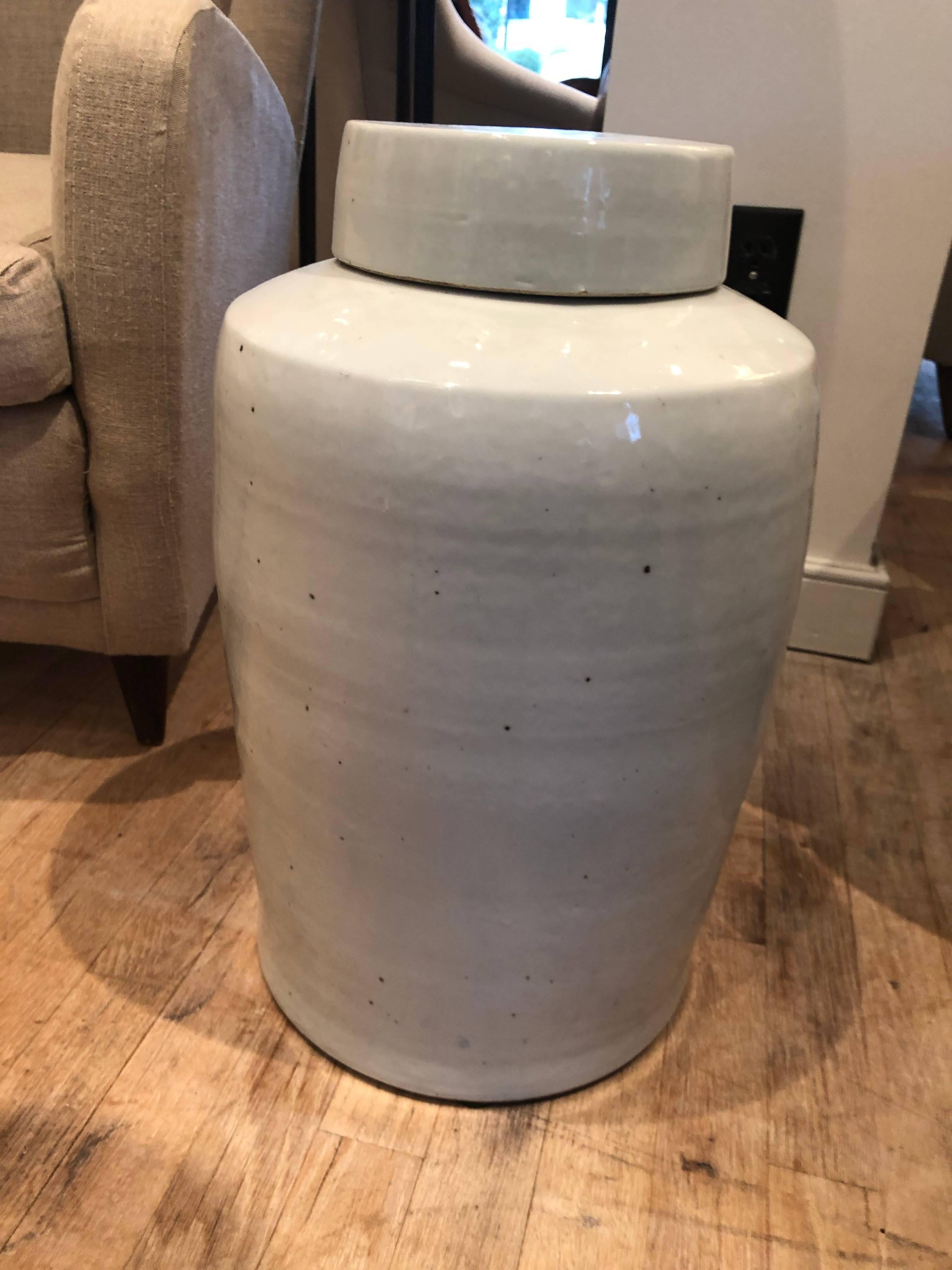Chinese Export Tall Glazed Chinese Ceramic Jar