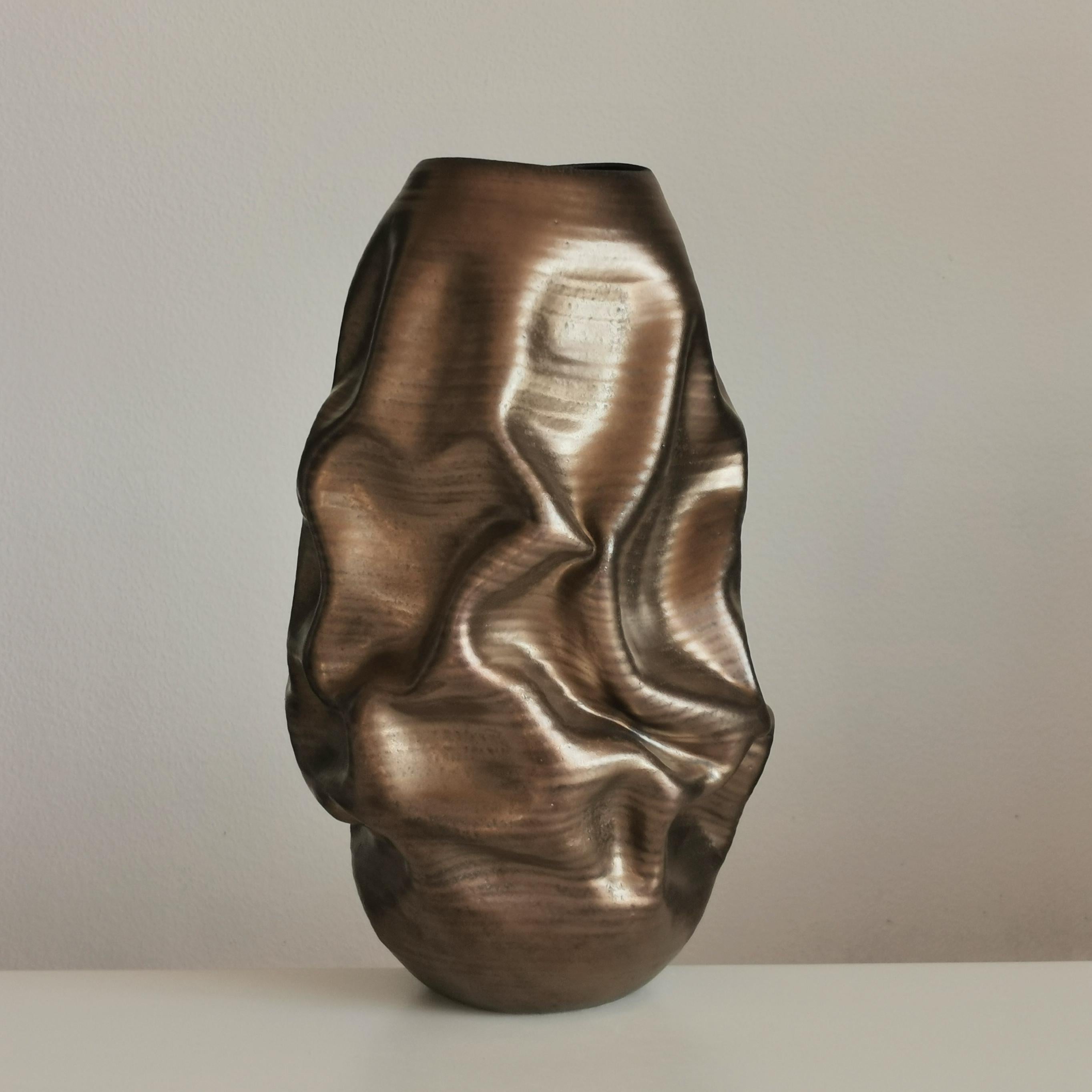 Tall Golden Crumpled Form N.97, Medium Ceramic Sculpture, Objet D'Art 3
