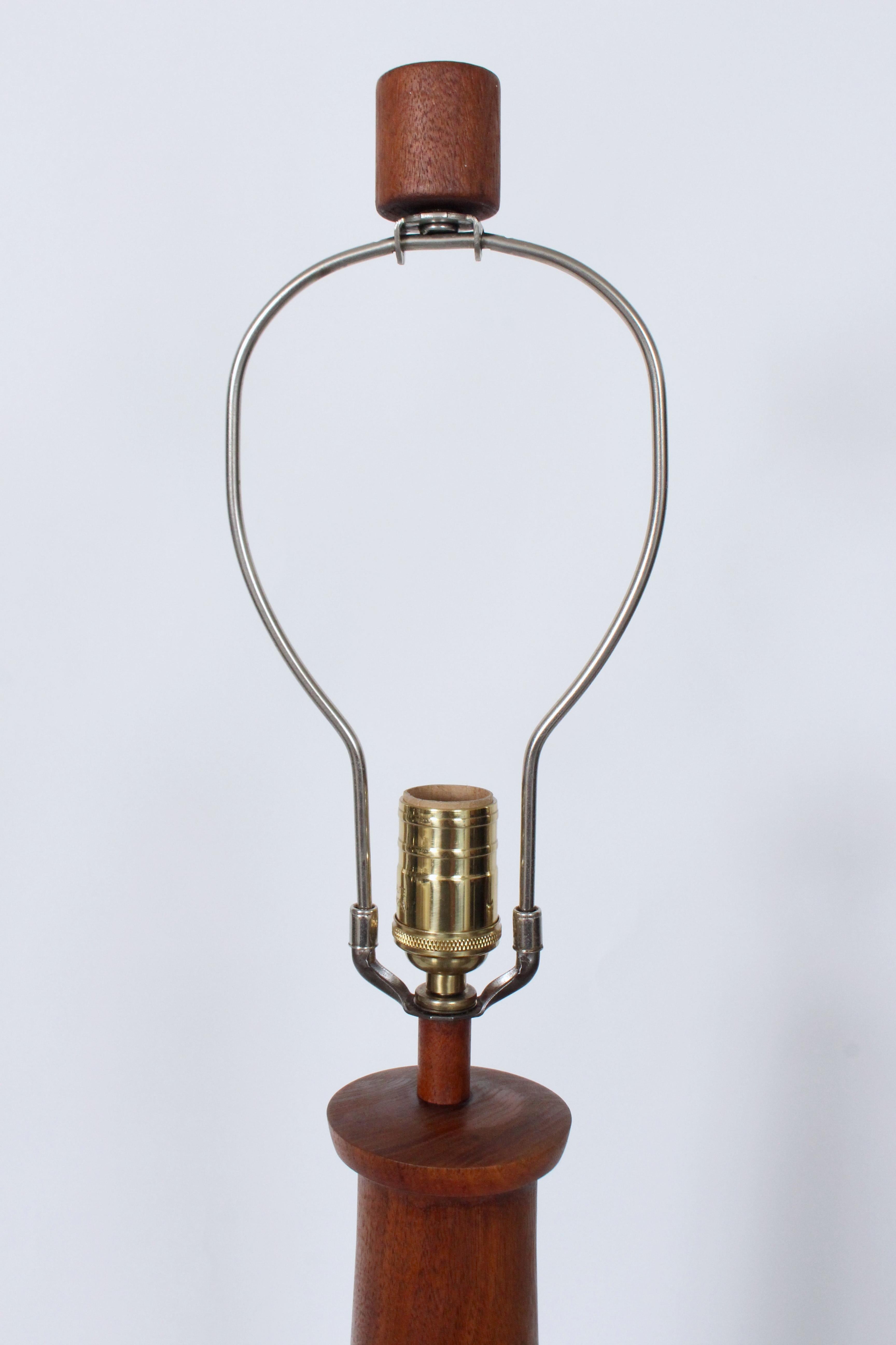 Tall Gordon & Jane Martz for Marshall Studios Incised Ivory Table Lamp, 1960s im Angebot 6