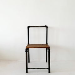 Handgefertigter, hoher, Außenseiter-Kunst-Dampfpunk-Pfeifenstuhl mit Holzsitz