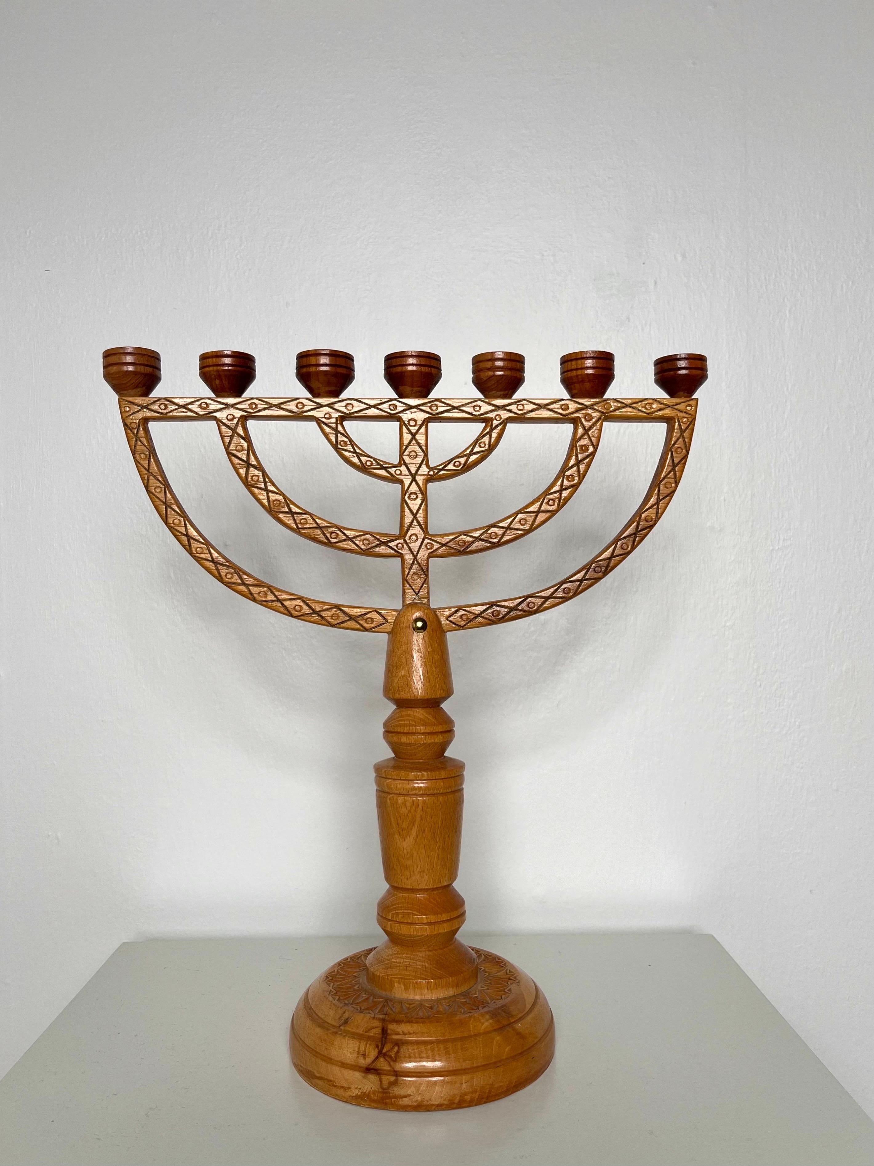 Grand chandelier en bois suédois artisanal avec 7 bougeoirs, 1985 en vente 3