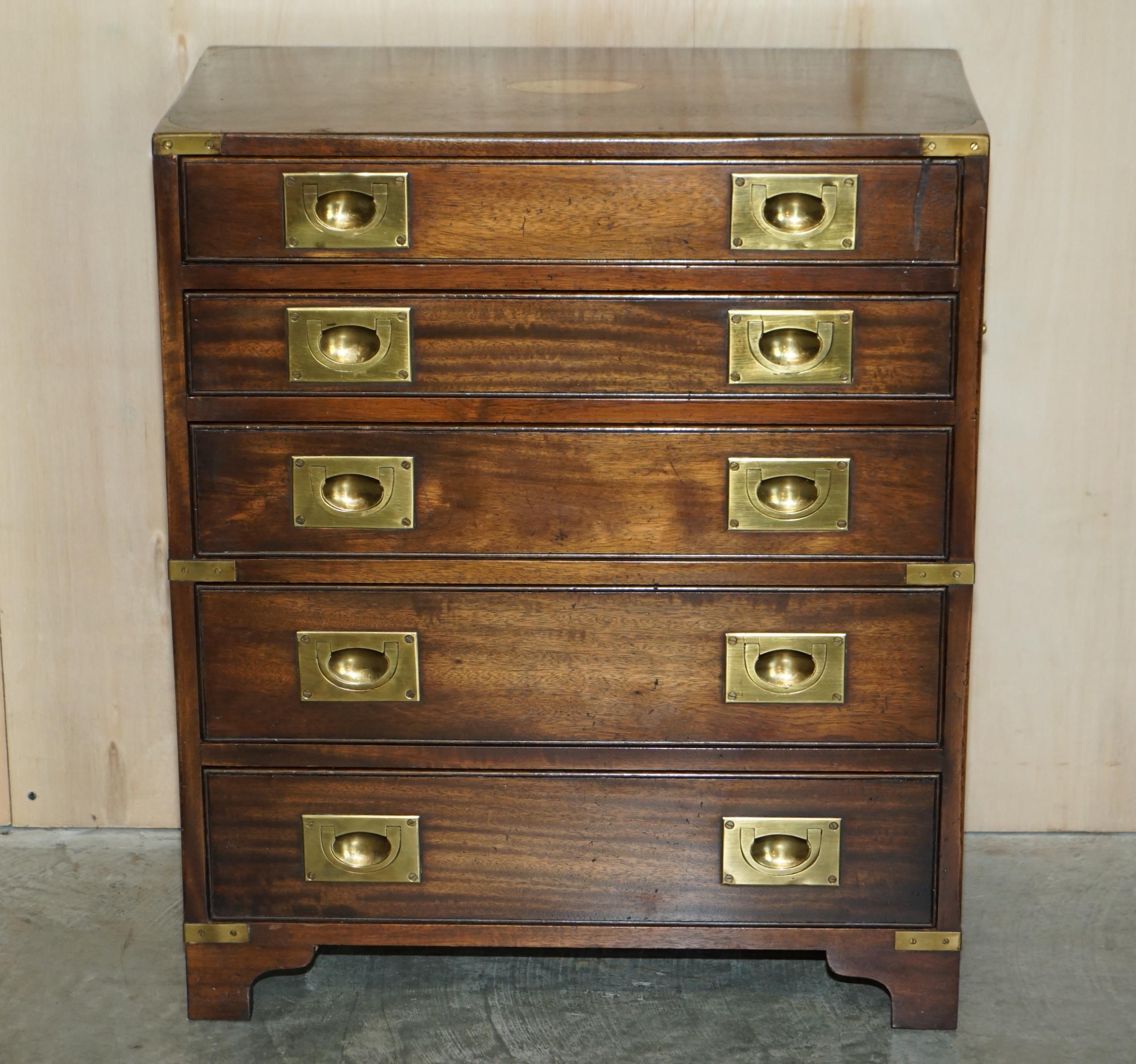 We are delighted to offer for sale this sublime vintage, tall, Harrods Kennedy Military Campaign chest of drawers

A truly stunning and well made piece by Kennedy Furniture and retailed through Harrods London, this is the tallest of its type I