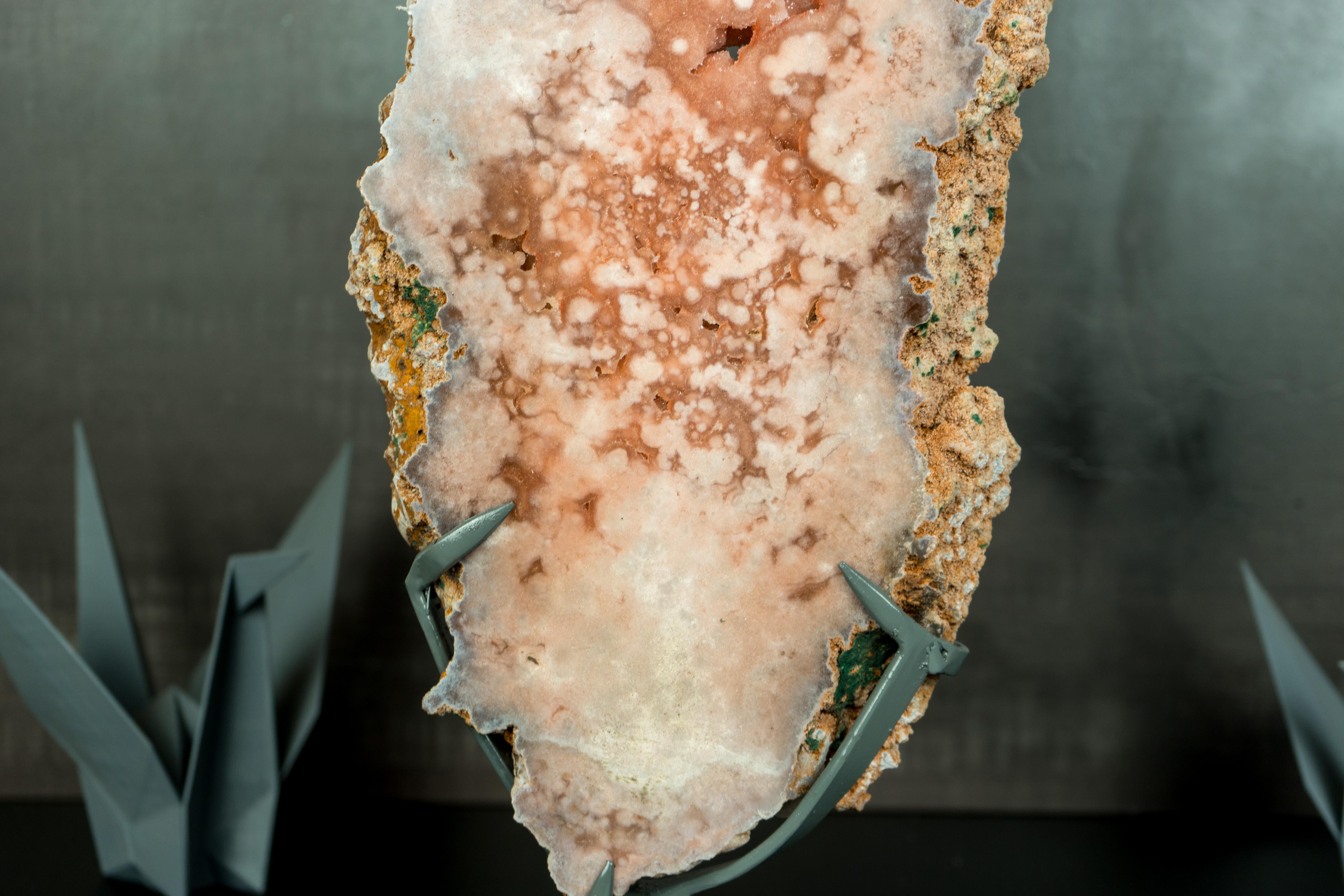 Tall, High-Grade, Natural Pink Amethyst Slab on Stand, Double-Sided Display Tray In New Condition For Sale In Ametista Do Sul, BR