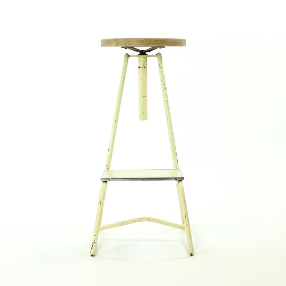 Tall Industrial Bar Stool/Chair, Czechoslovakia, circa 1960s In Good Condition For Sale In Zohor, SK
