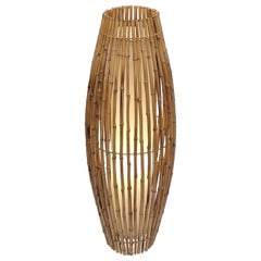Hohe italienische Stehlampe aus Bambus und Rattan aus der Mitte des Jahrhunderts