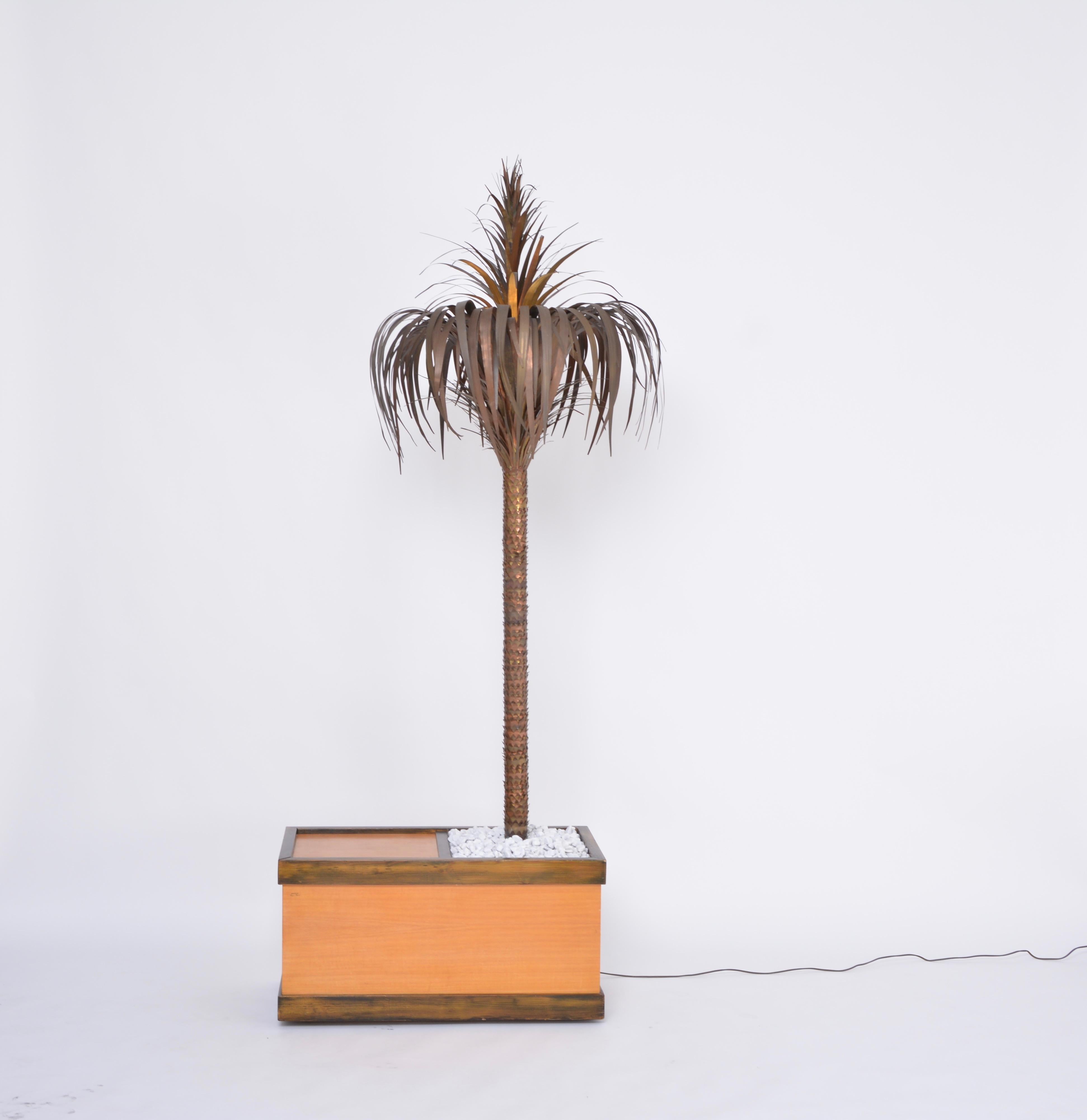 Tall Italian Hollywood Regency Palm-Shaped Lamp in Brass and Wood with Cabinet In Good Condition For Sale In Berlin, DE