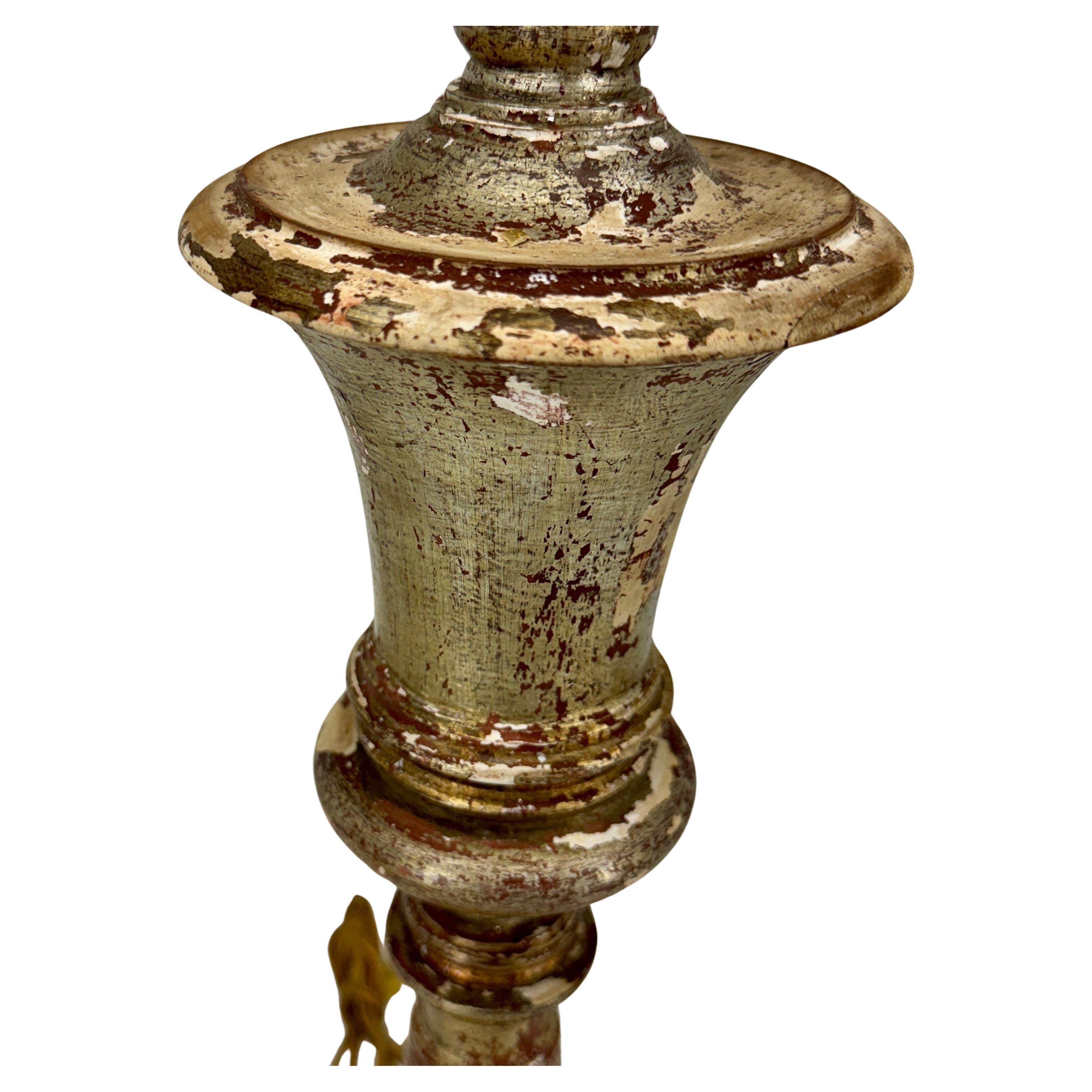 Hand-Crafted Tall Italian Mid-Century Silver Leaf Gilt Wood Table Lamp For Sale