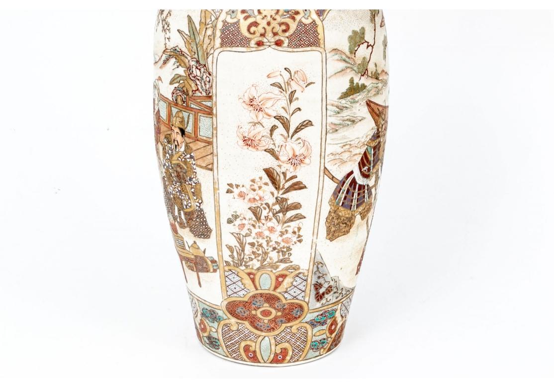 Vaso alto in porcellana smaltata in stile Satsuma giapponese in vendita 4