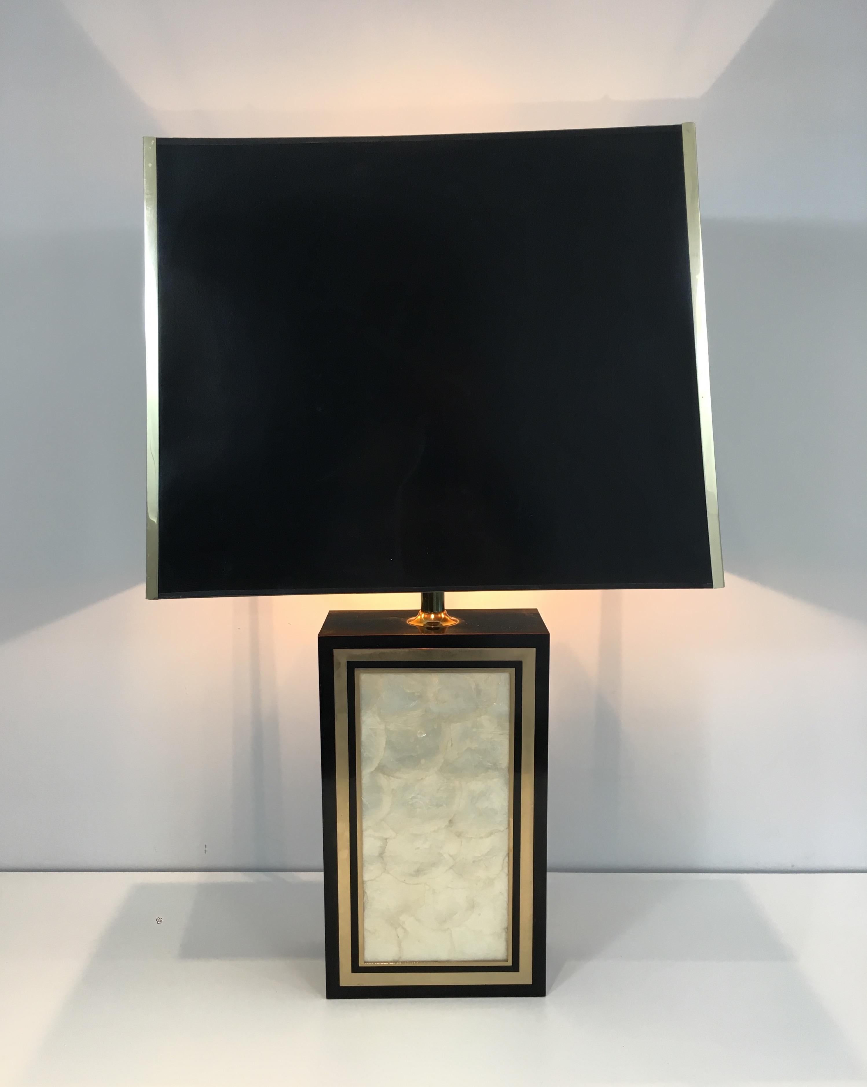Tall Lacquered Wood Gild and Mother of Pearl Table Lamp, French, circa 1970 For Sale 7