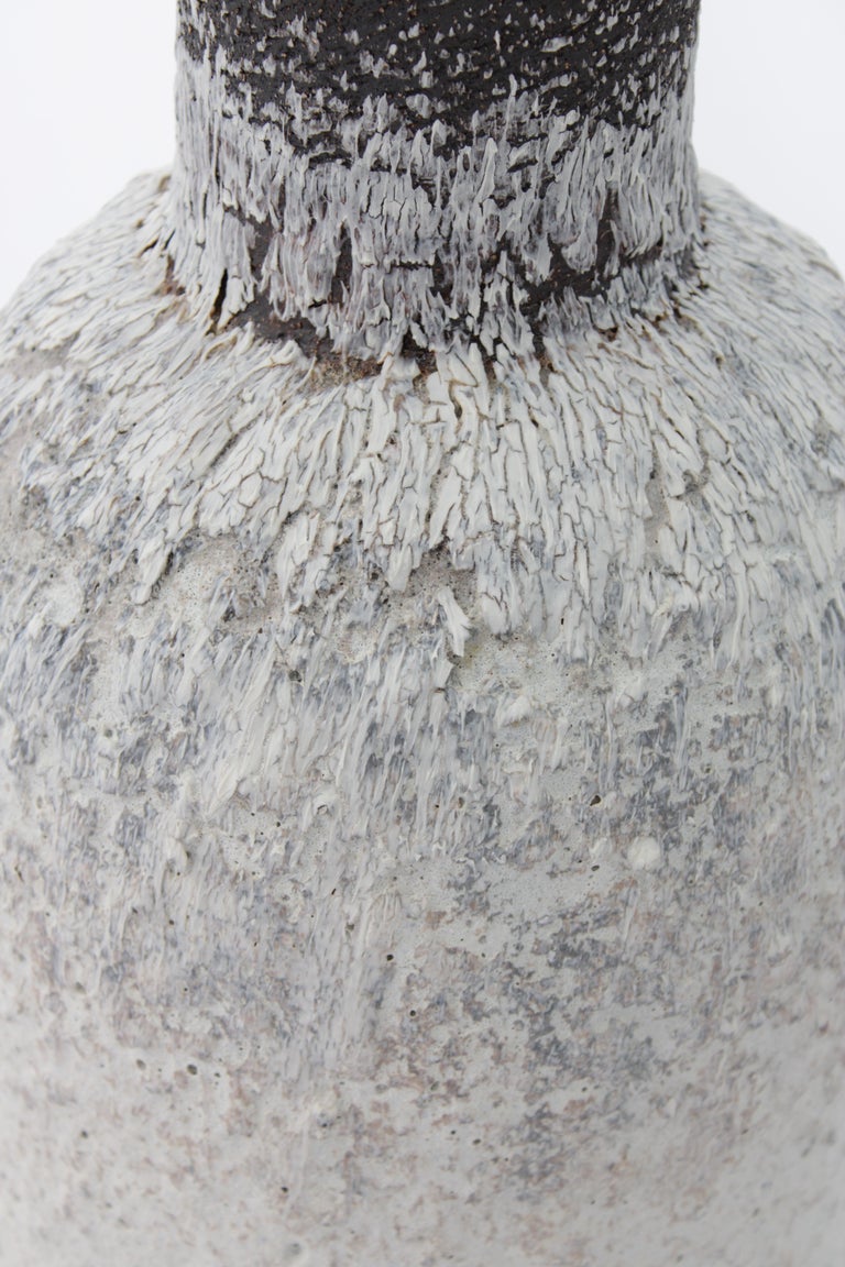 Vaso Decorativo In Gres Porcellanato Argento - Forma Bottiglia Design Moderno - Boliani - 2