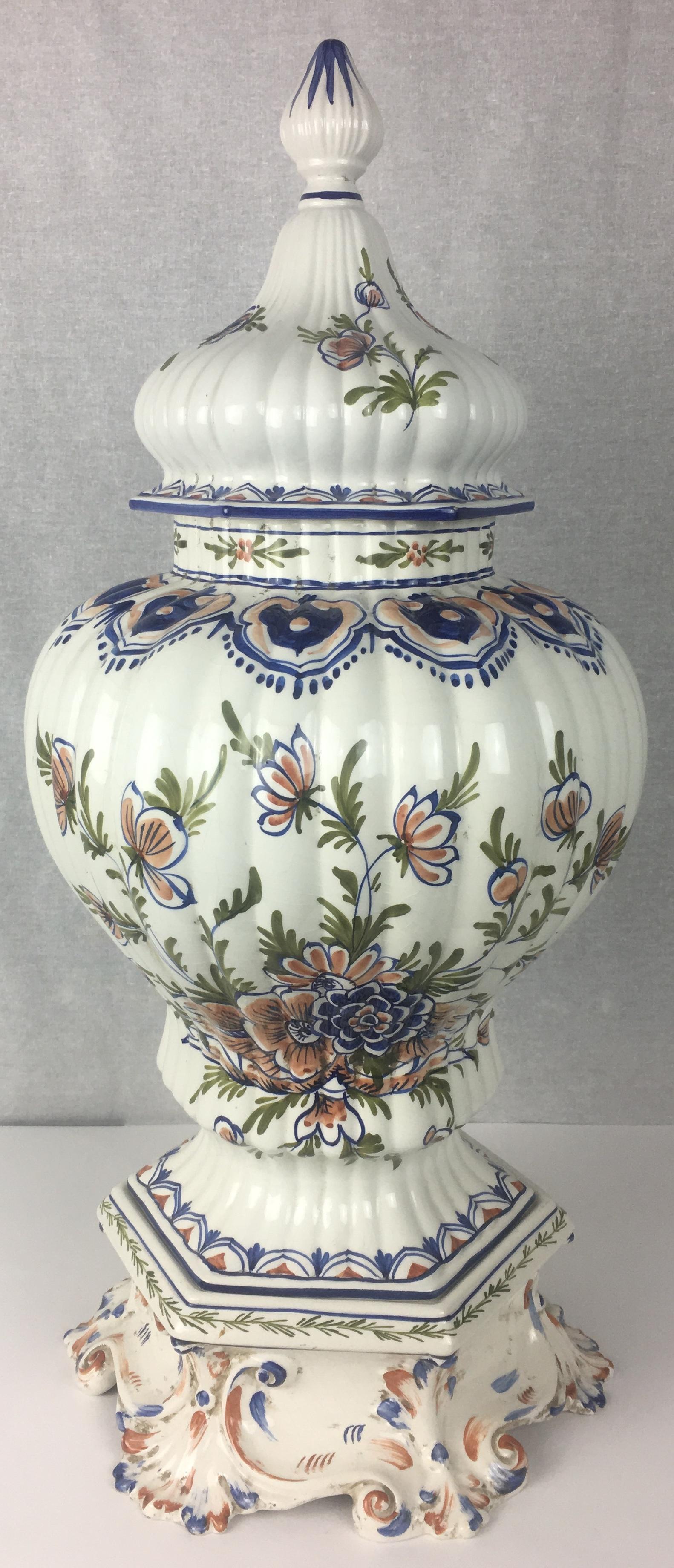 Late 19th Century French Faience Centerpiece For Sale 4