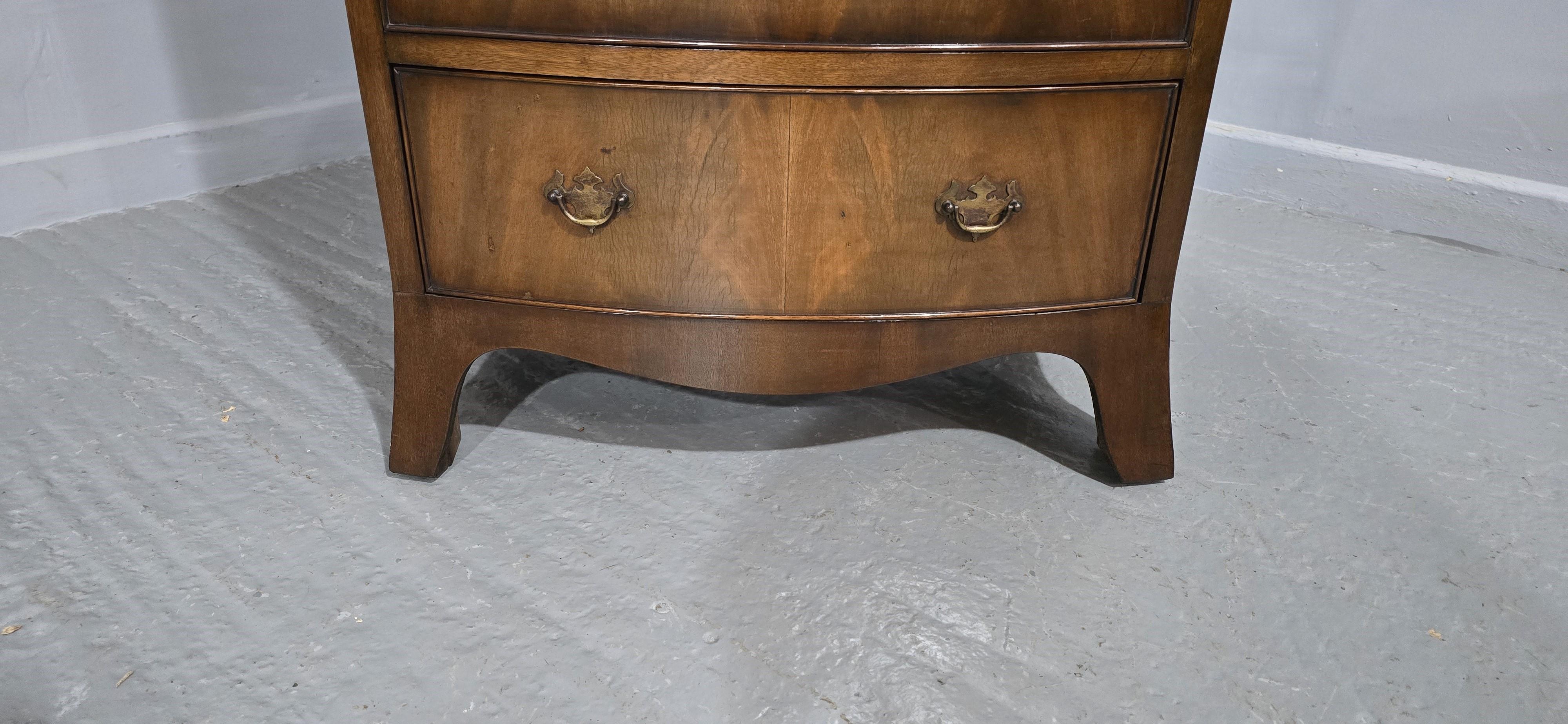 Queen Anne Tall Mahogany Chest of Six Drawers For Sale