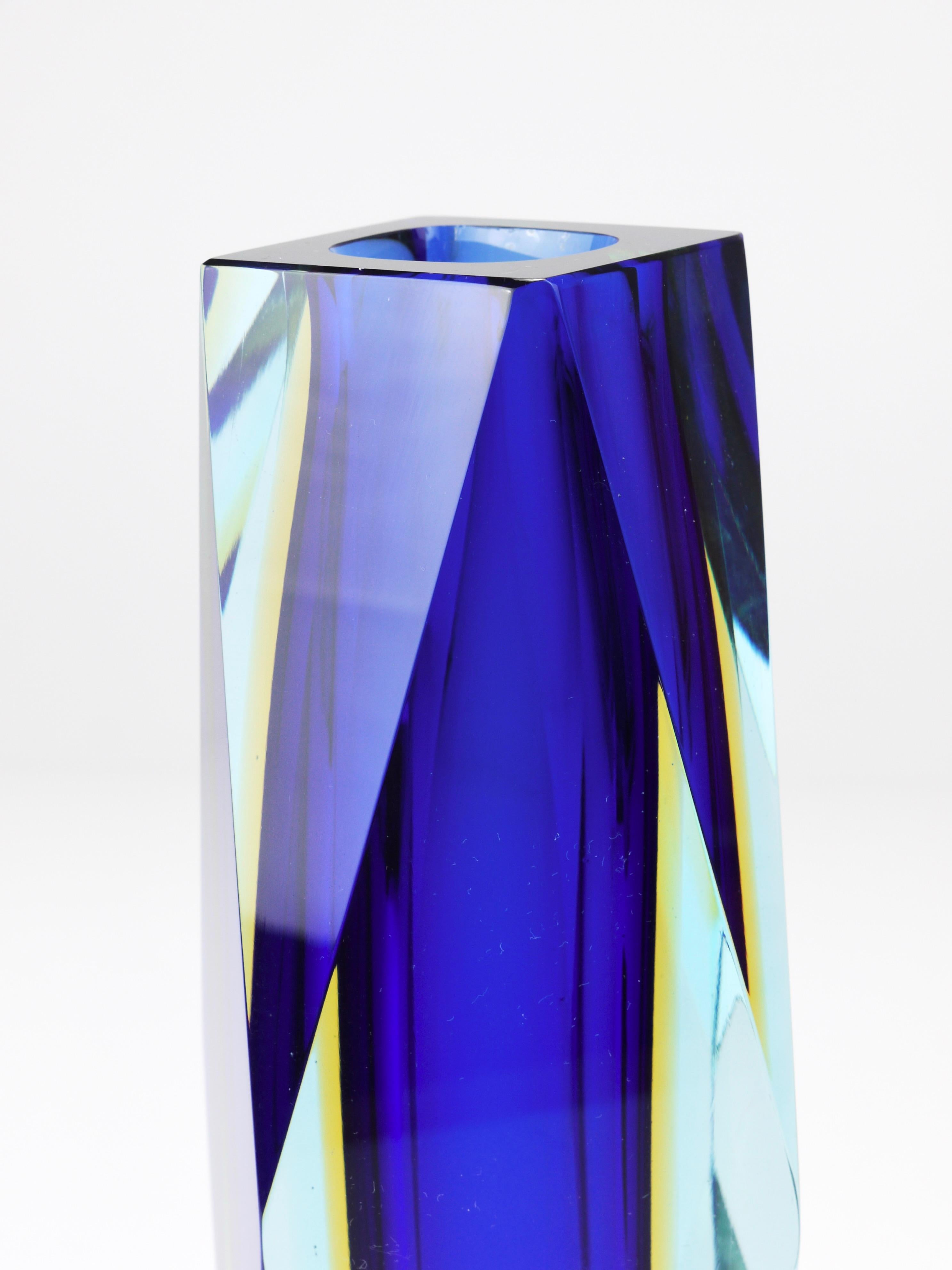 Vaso alto Mandruzzato Sommerso in vetro di Murano sfaccettato, Italia, anni '60 in vendita 2