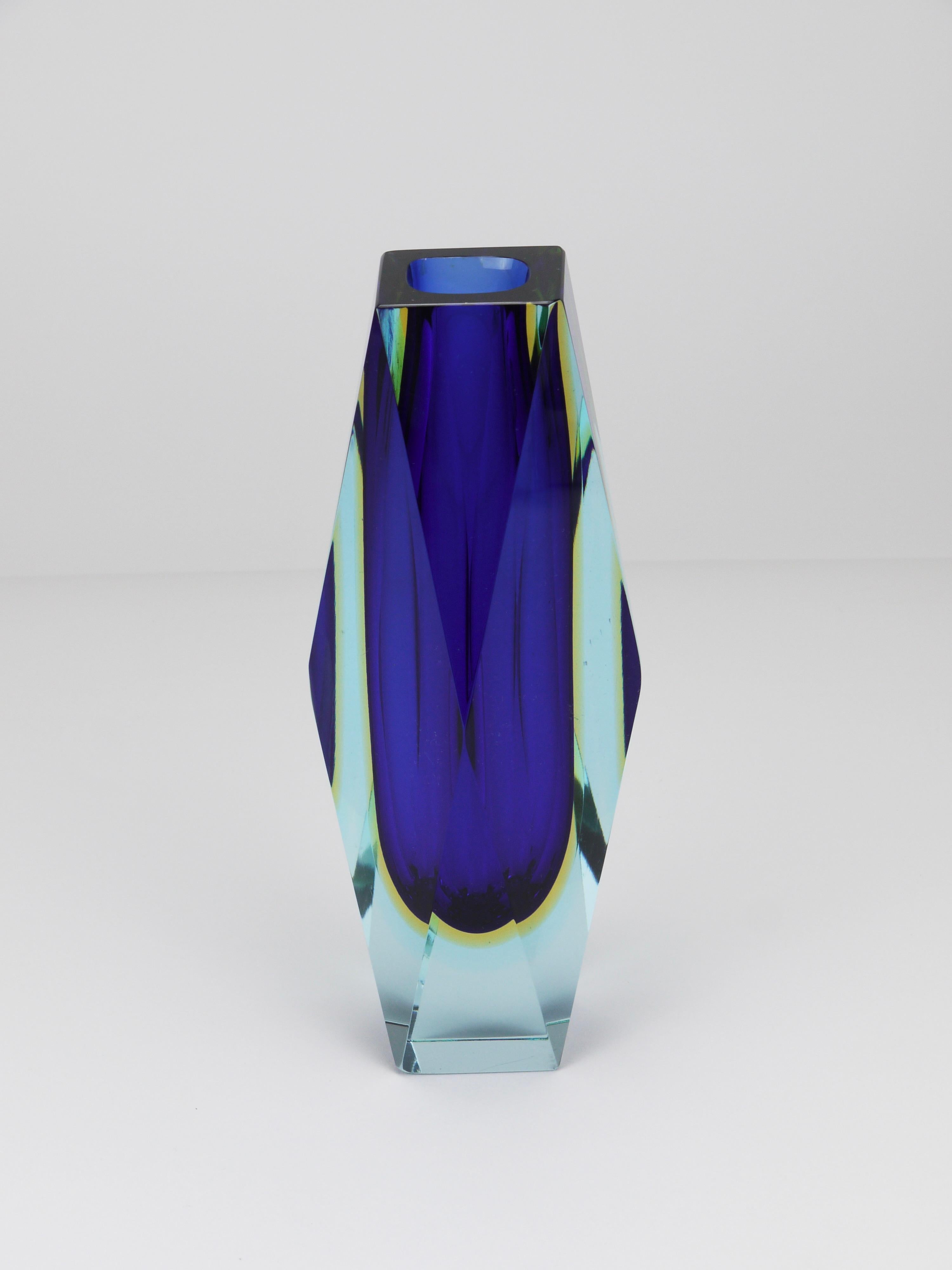 Vaso alto Mandruzzato Sommerso in vetro di Murano sfaccettato, Italia, anni '60 in vendita 5