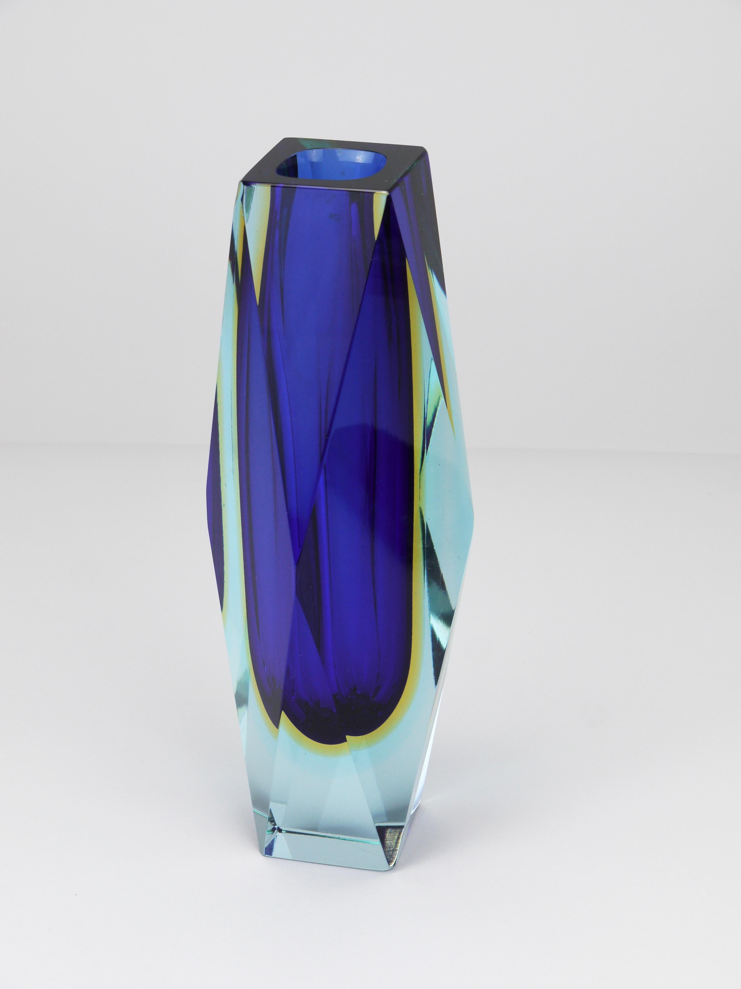 Vaso alto Mandruzzato Sommerso in vetro di Murano sfaccettato, Italia, anni '60 in vendita 8