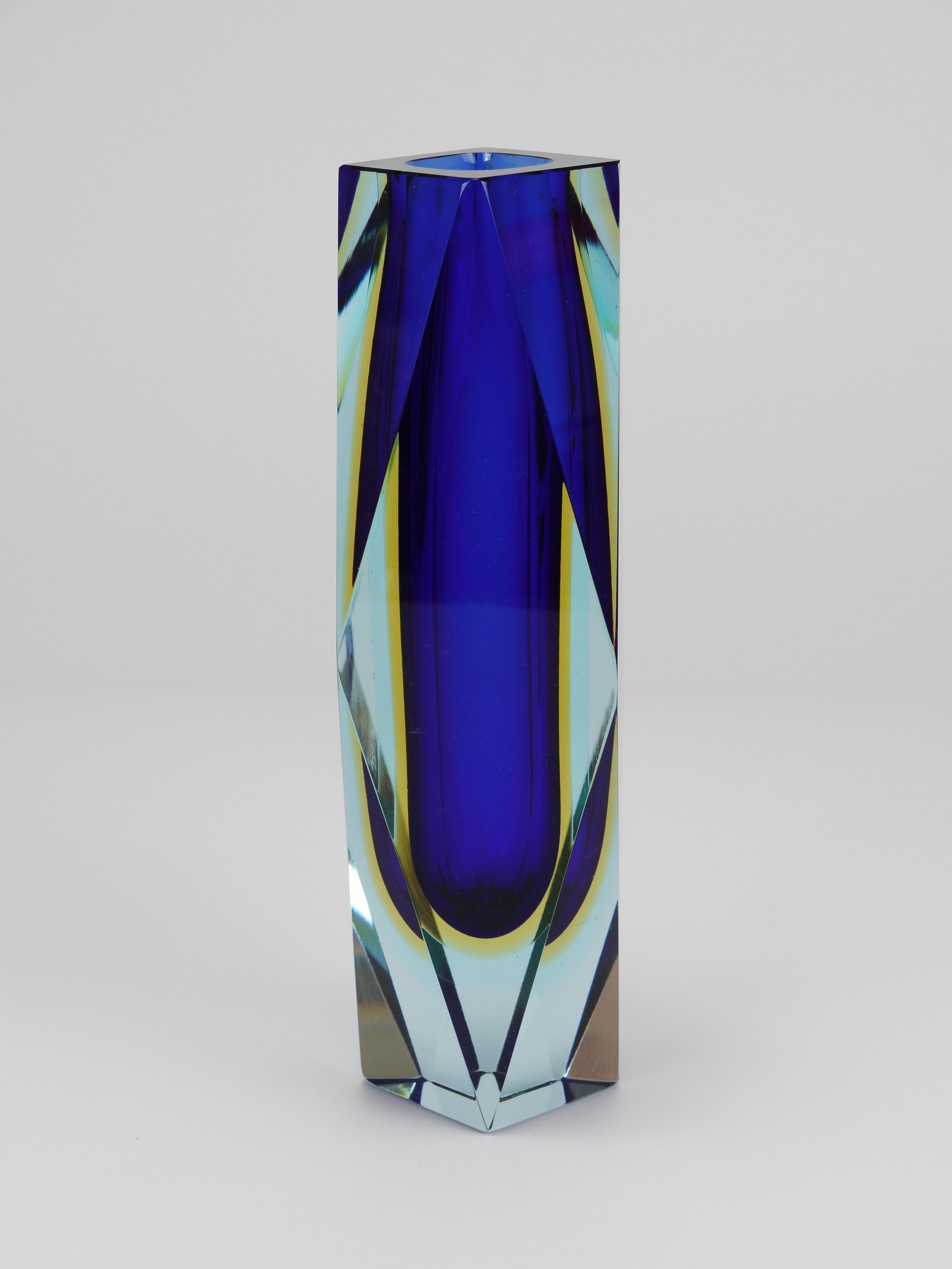 Vaso alto Mandruzzato Sommerso in vetro di Murano sfaccettato, Italia, anni '60 in vendita 1