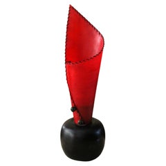 Grande lampe de bureau post-moderne en fibre de verre rouge Sottsass Memphis Era des années 1980