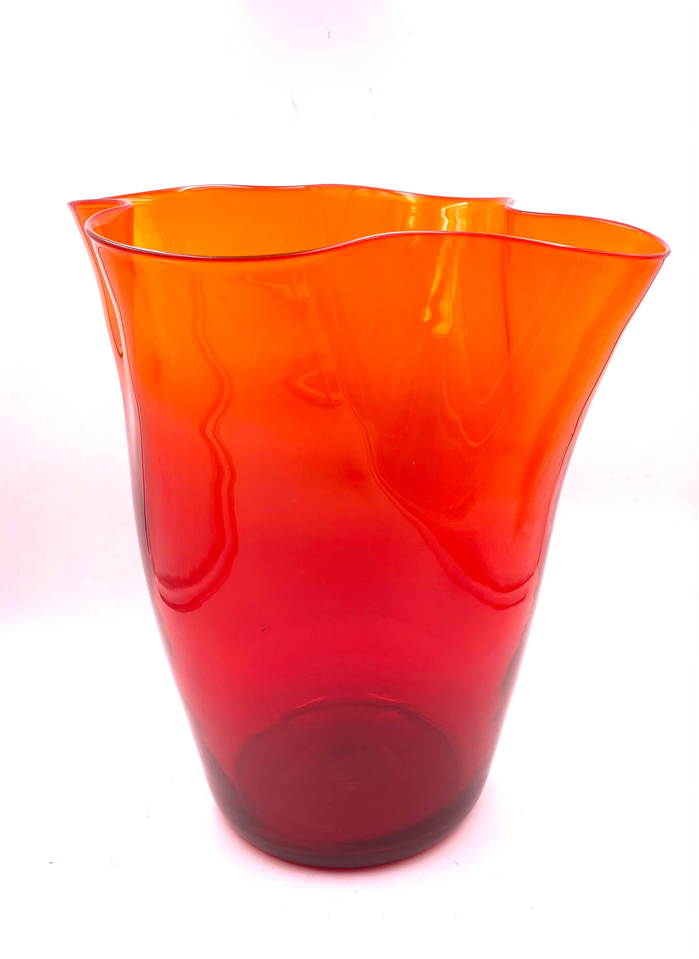 Tall Massive Collectible Amberina Glass Handkerchief Vase by Blenko In Excellent Condition In San Diego, CA