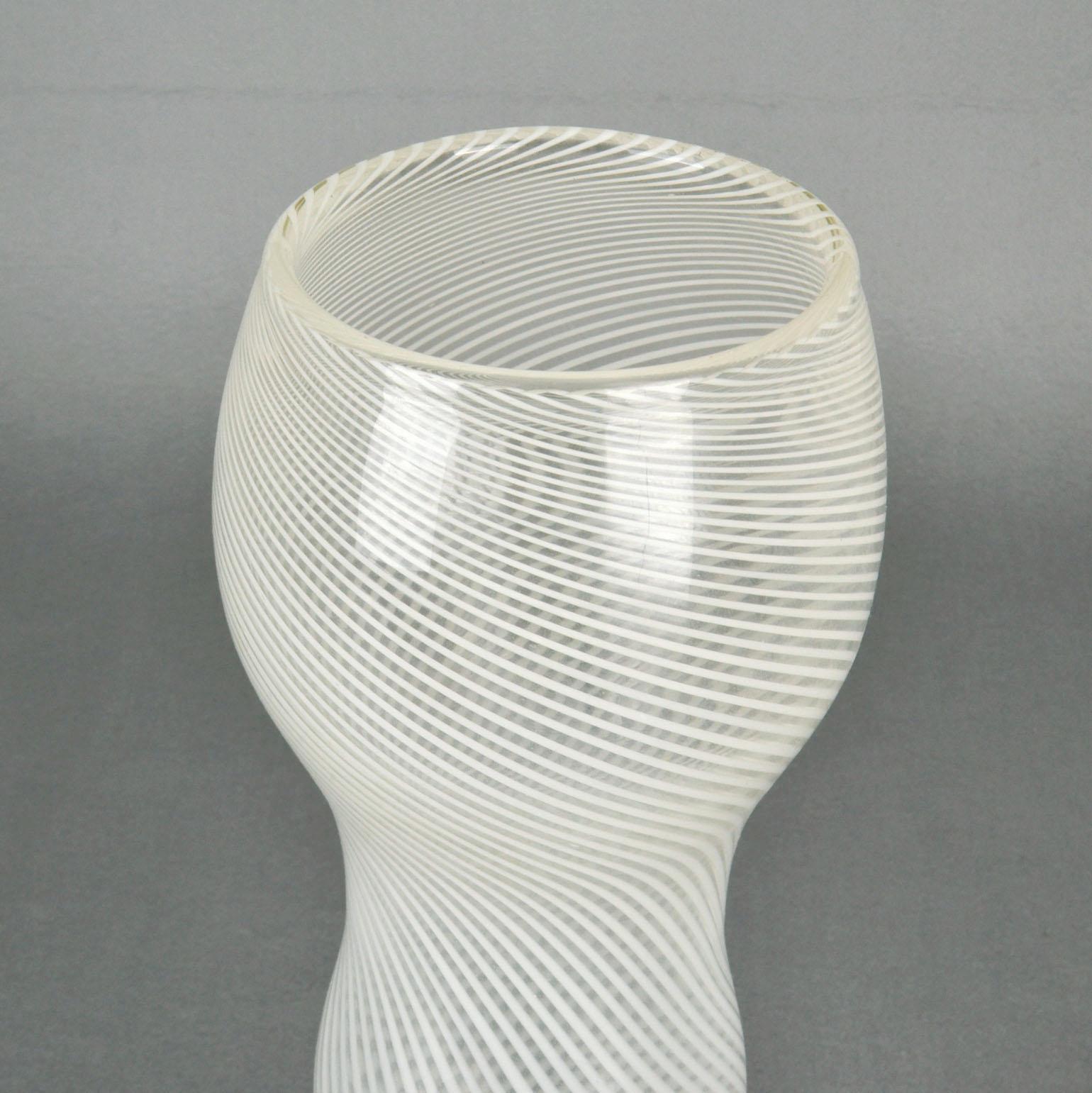 Tall Mezza Filigrana Footed White Murano Vase, Style of Dino Martens 1960s For Sale 2