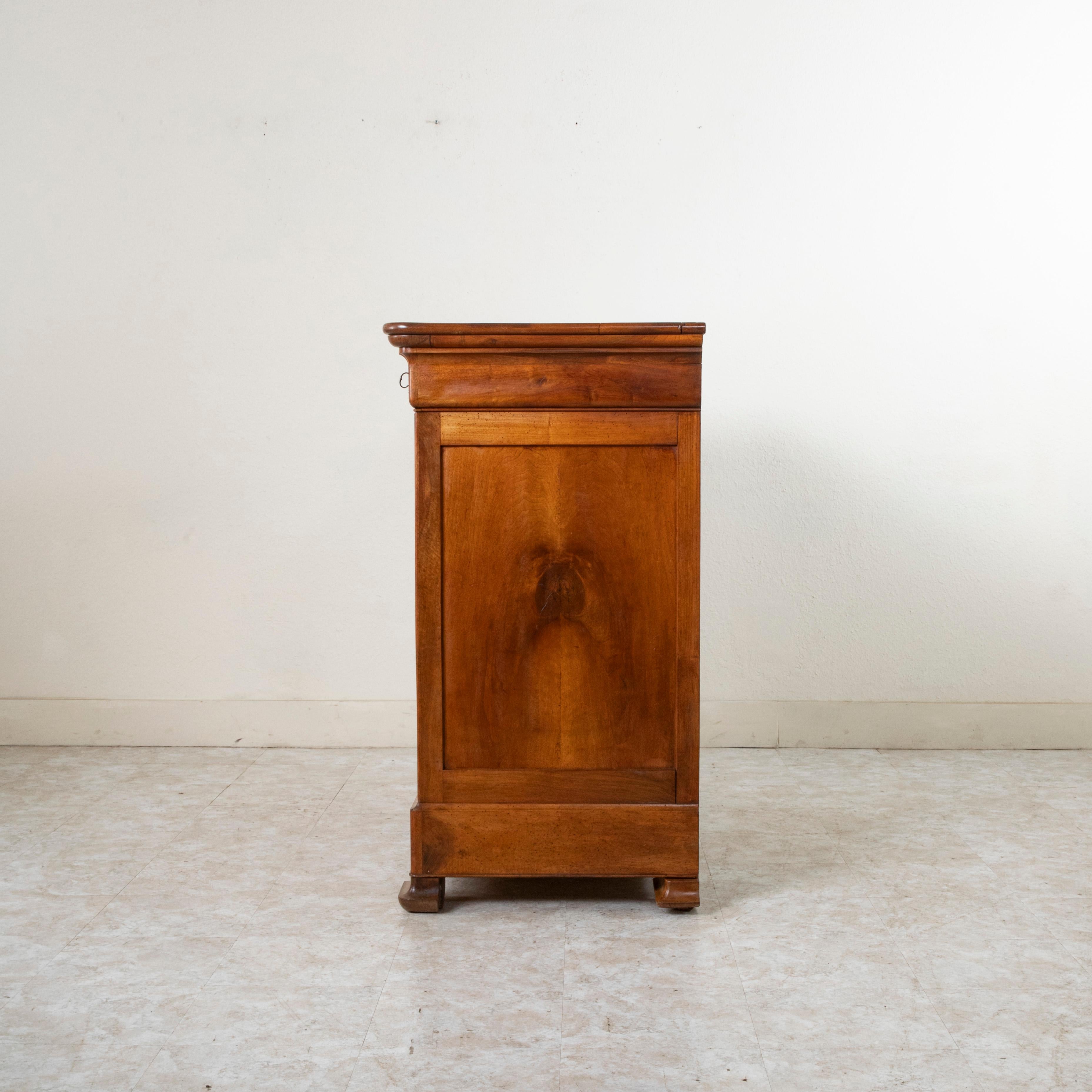Tall Mid-19th Century French Louis Philippe Period Walnut Buffet or Sideboard For Sale 1