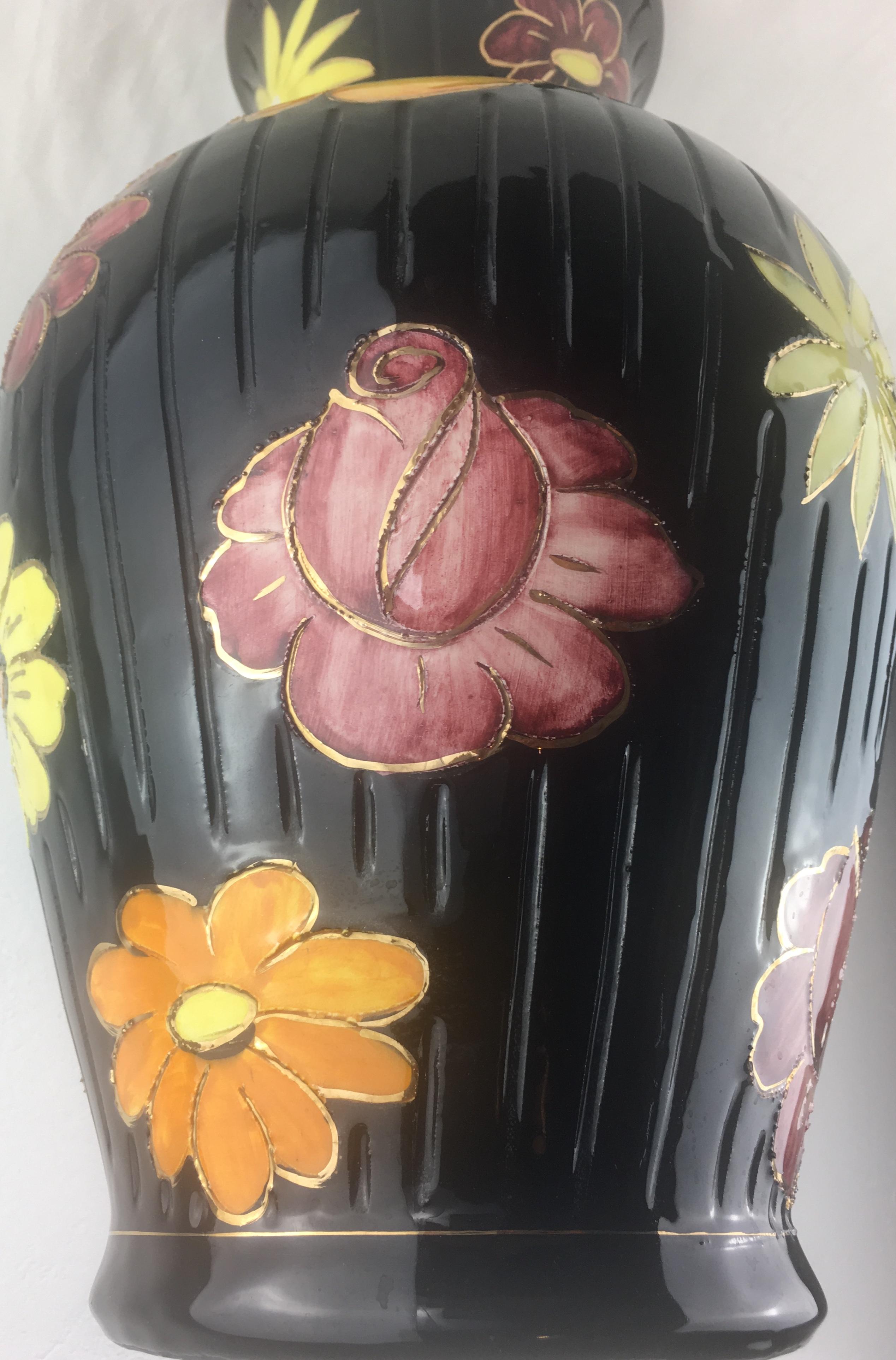 Große glasierte Keramikvase aus der Mitte des Jahrhunderts aus Vallauris, Frankreich  im Zustand „Gut“ im Angebot in Miami, FL